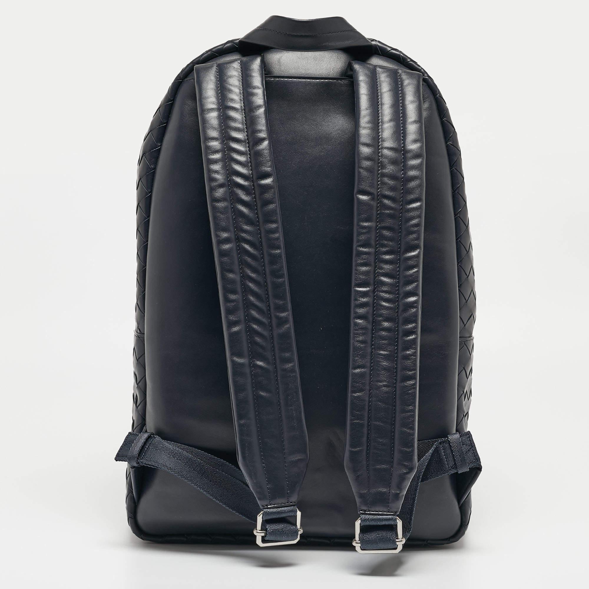 Bottega Veneta Navy Blue Intrecciato Leather Medium Archetypal Backpack 9