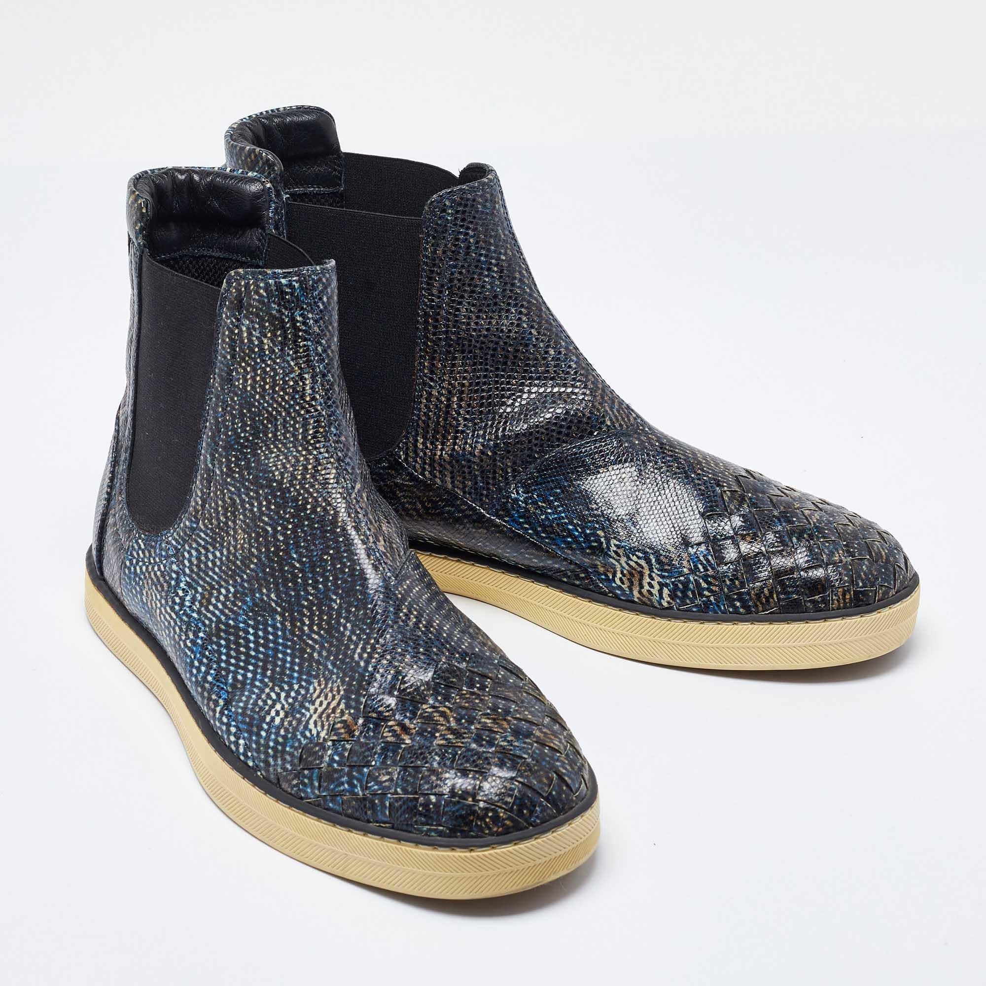 Bottega Veneta Navy Blue Karung Chelsea Boots Size 39 In Excellent Condition In Dubai, Al Qouz 2