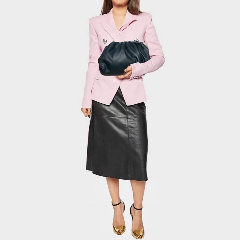 Bottega Veneta Navy Blue Leather The Pouch Clutch In Good Condition In Dubai, Al Qouz 2