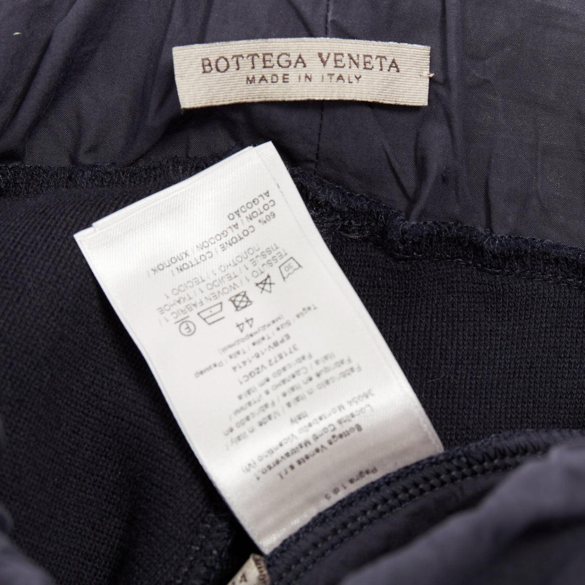 BOTTEGA VENETA, pantalon de survêtement décontracté à taille contrastée en coton mélangé bleu marine IT44 XS en vente 3