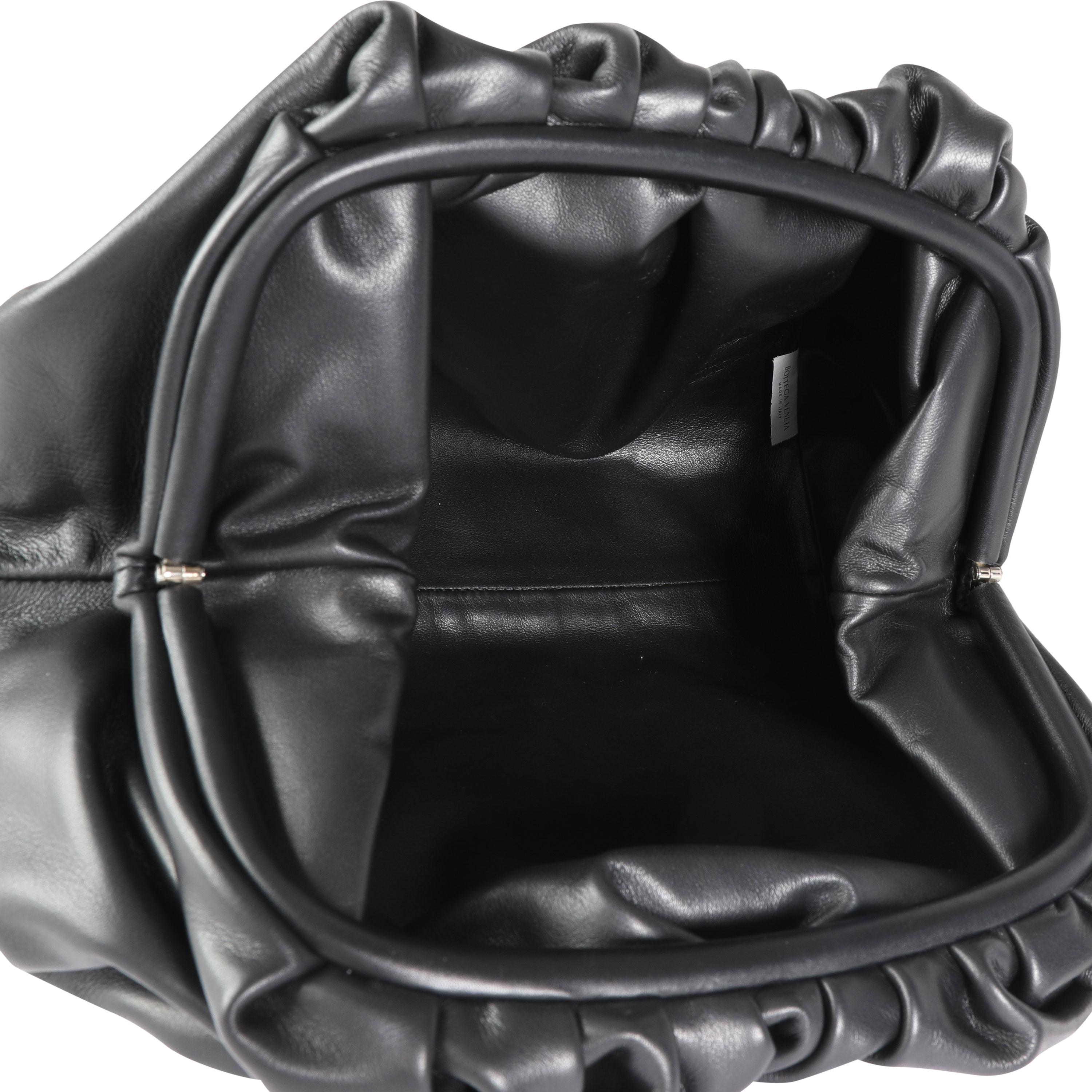 Bottega Veneta Nero Calfskin Leather Pouch In Excellent Condition For Sale In New York, NY