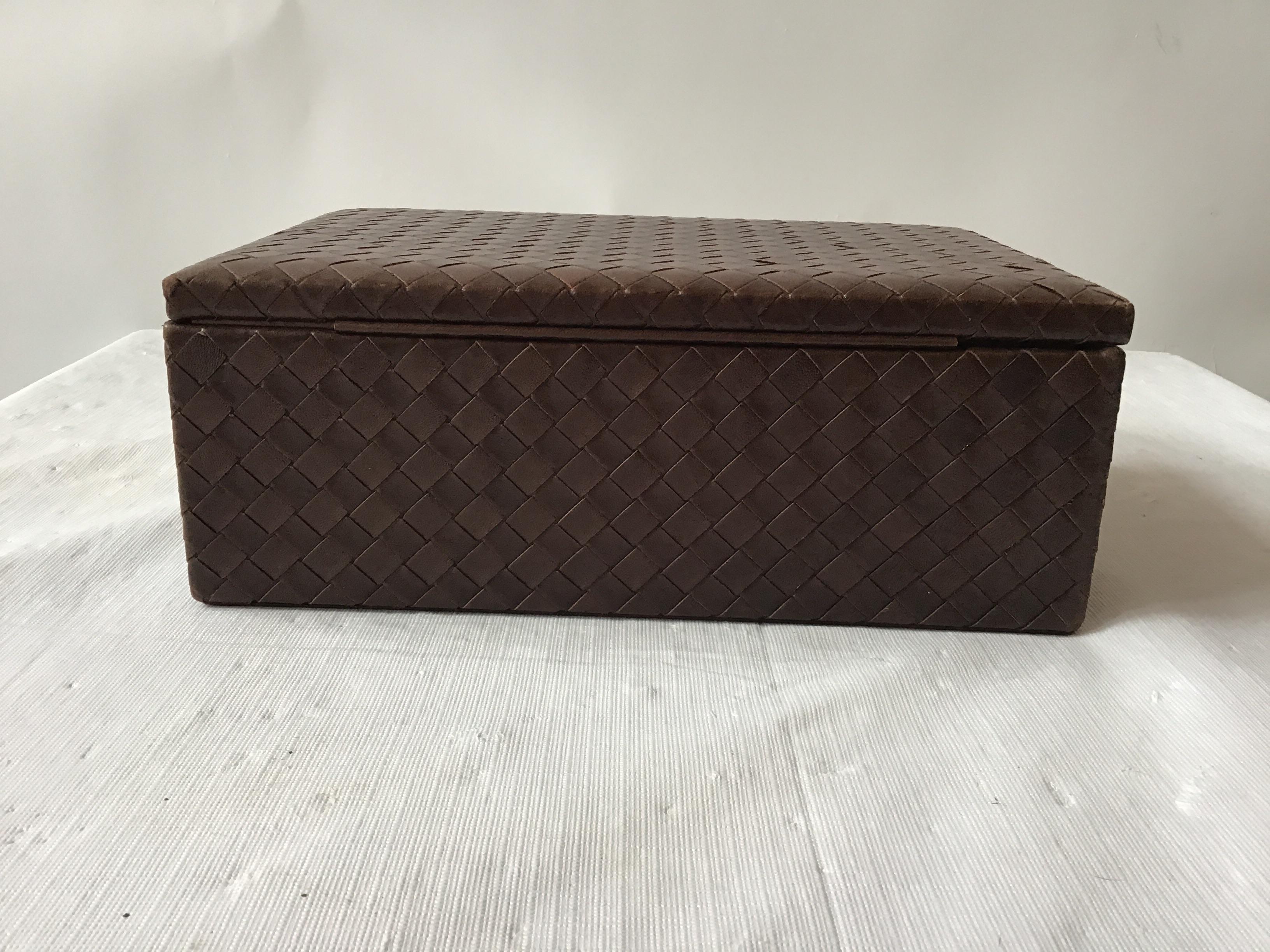 Bottega Veneta Nero Intrecciato LeatherJewelry Box In Good Condition In Tarrytown, NY