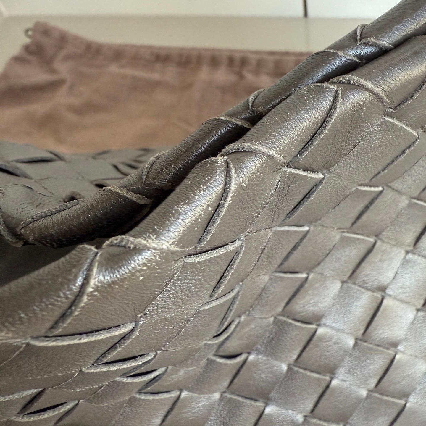 Bottega Veneta NEW Garda Tote Leather Interior Intrecciato Chocolate Brown 24cm 10