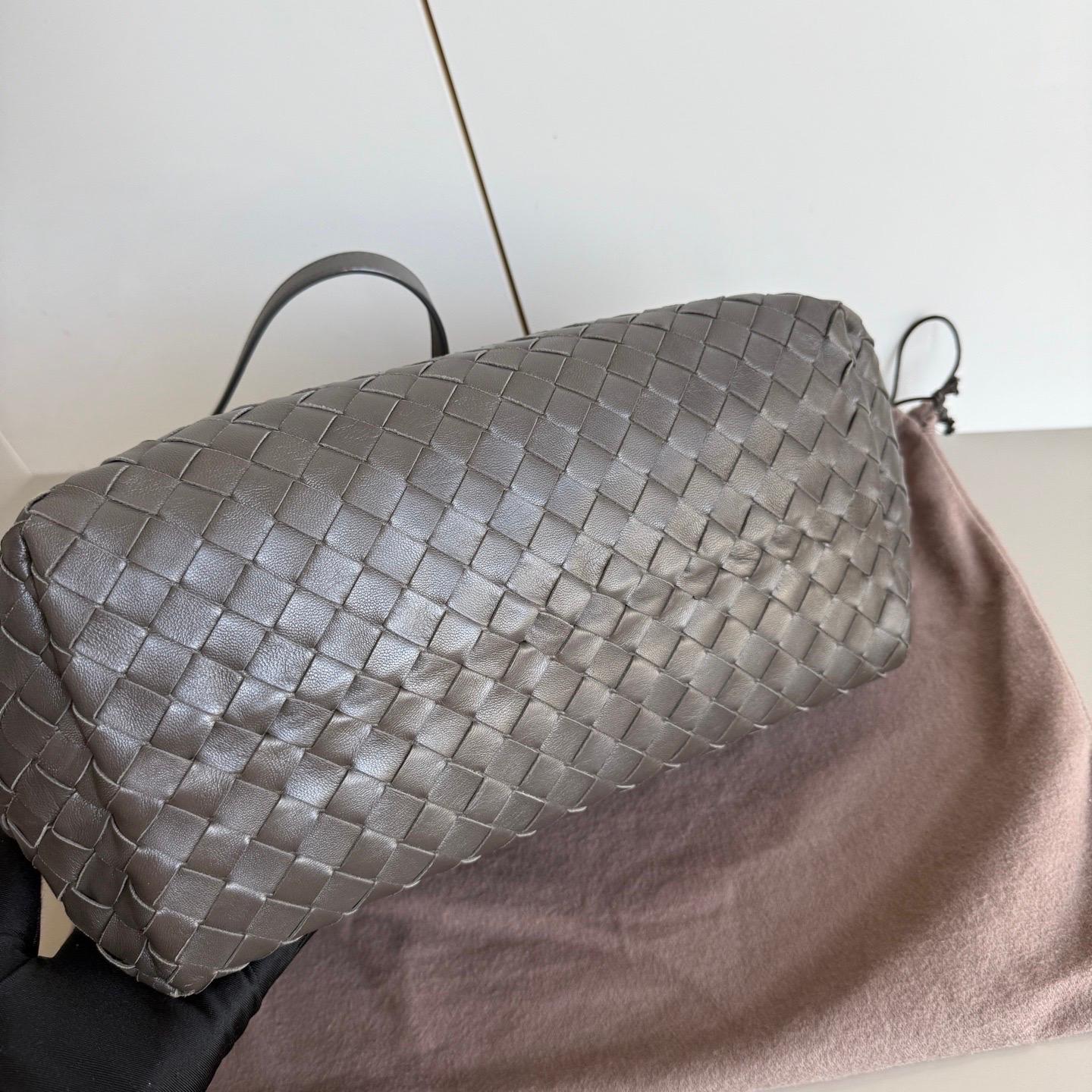 Bottega Veneta NEW Garda Tote Leather Interior Intrecciato Chocolate Brown 24cm 2