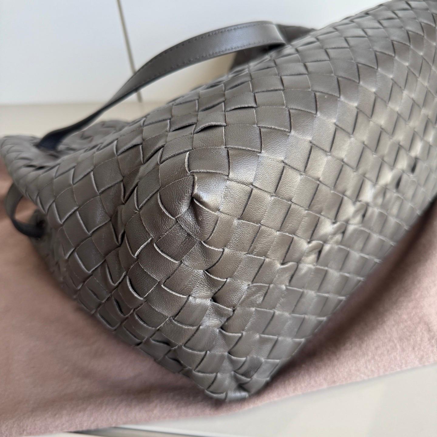 Bottega Veneta NEW Garda Tote Leather Interior Intrecciato Chocolate Brown 24cm 3