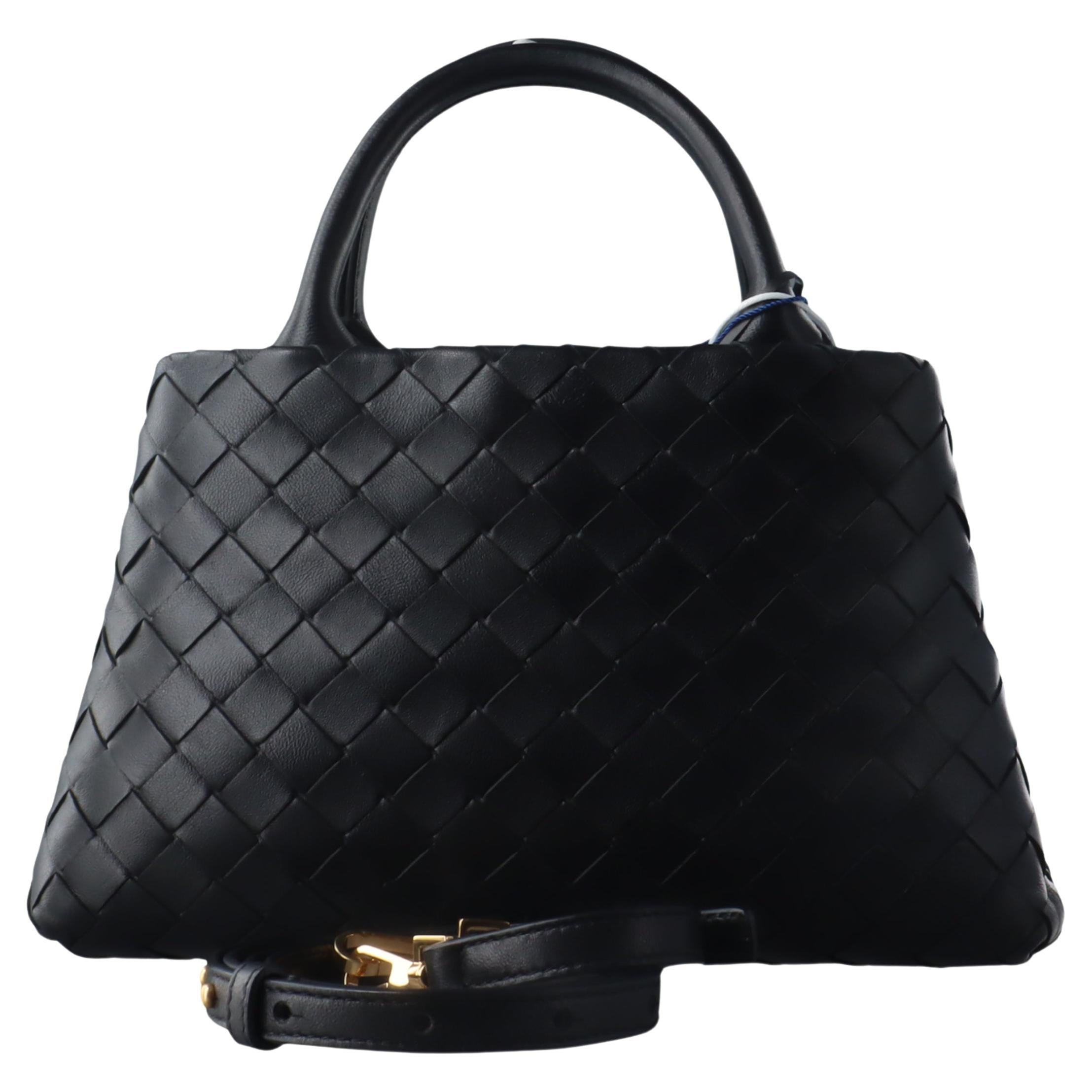 Bottega Veneta New Roma Mini Handbag Intrecciato Nappa Leather Black Mini 25cm For Sale