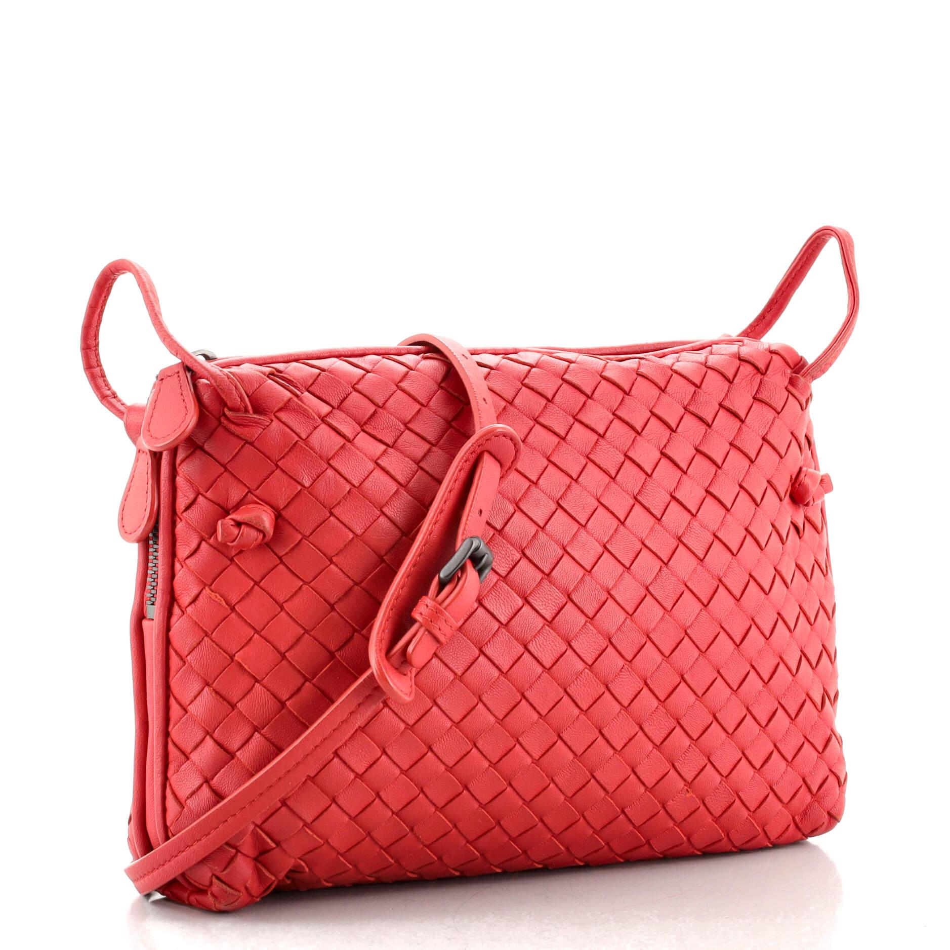 Bottega Veneta Nodini Crossbody Bag Intrecciato Nappa Small In Good Condition In NY, NY