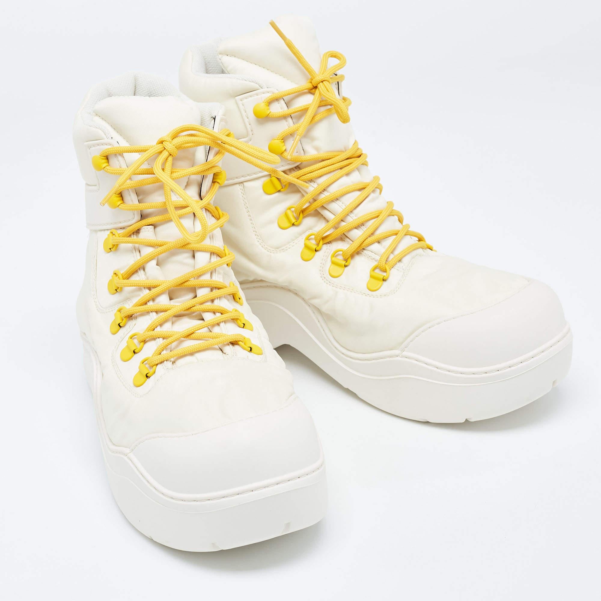Beige Bottega Veneta Nylon Puddle Bomber Boots Size 42 For Sale