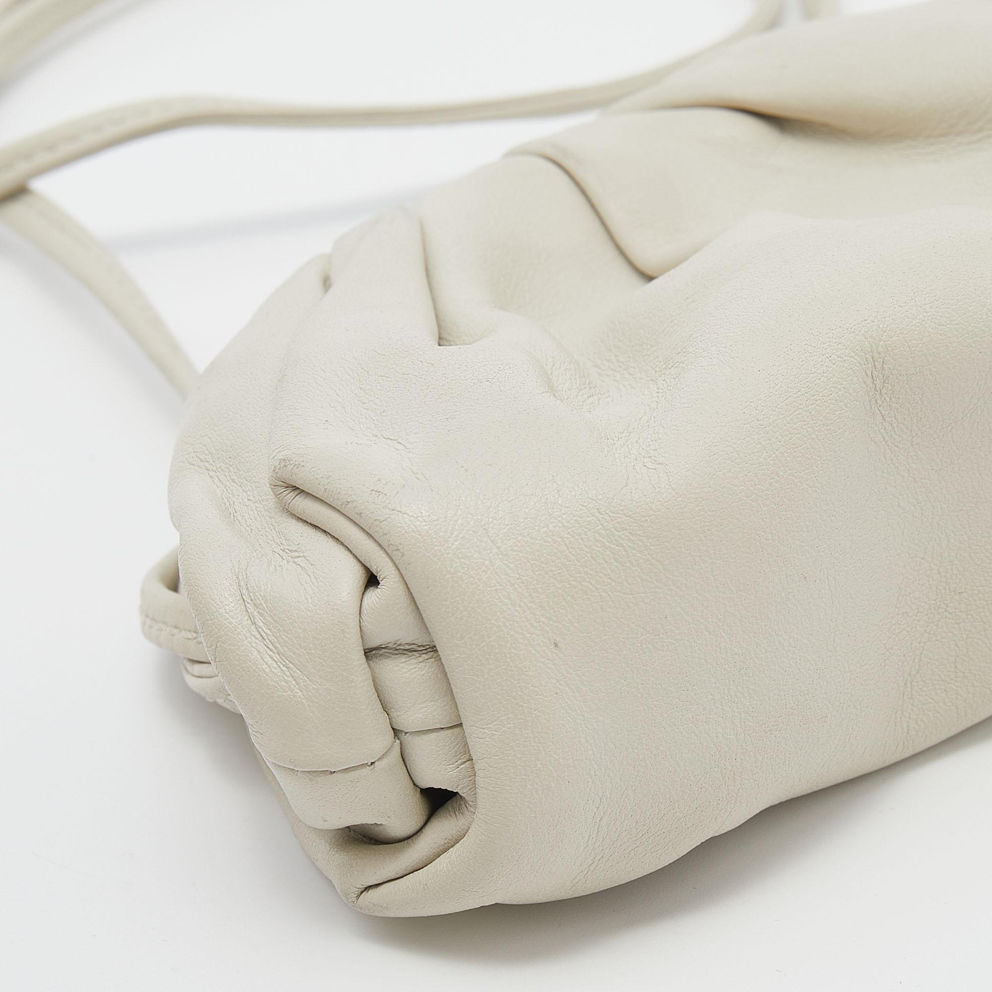 Bottega Veneta Off White Leather Pouch Clutch 3