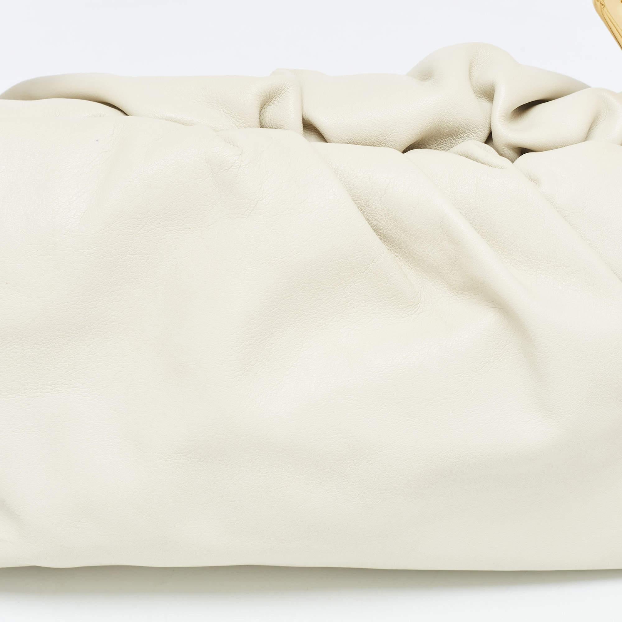Women's Bottega Veneta Off White Leather The Chain Pouch Bag