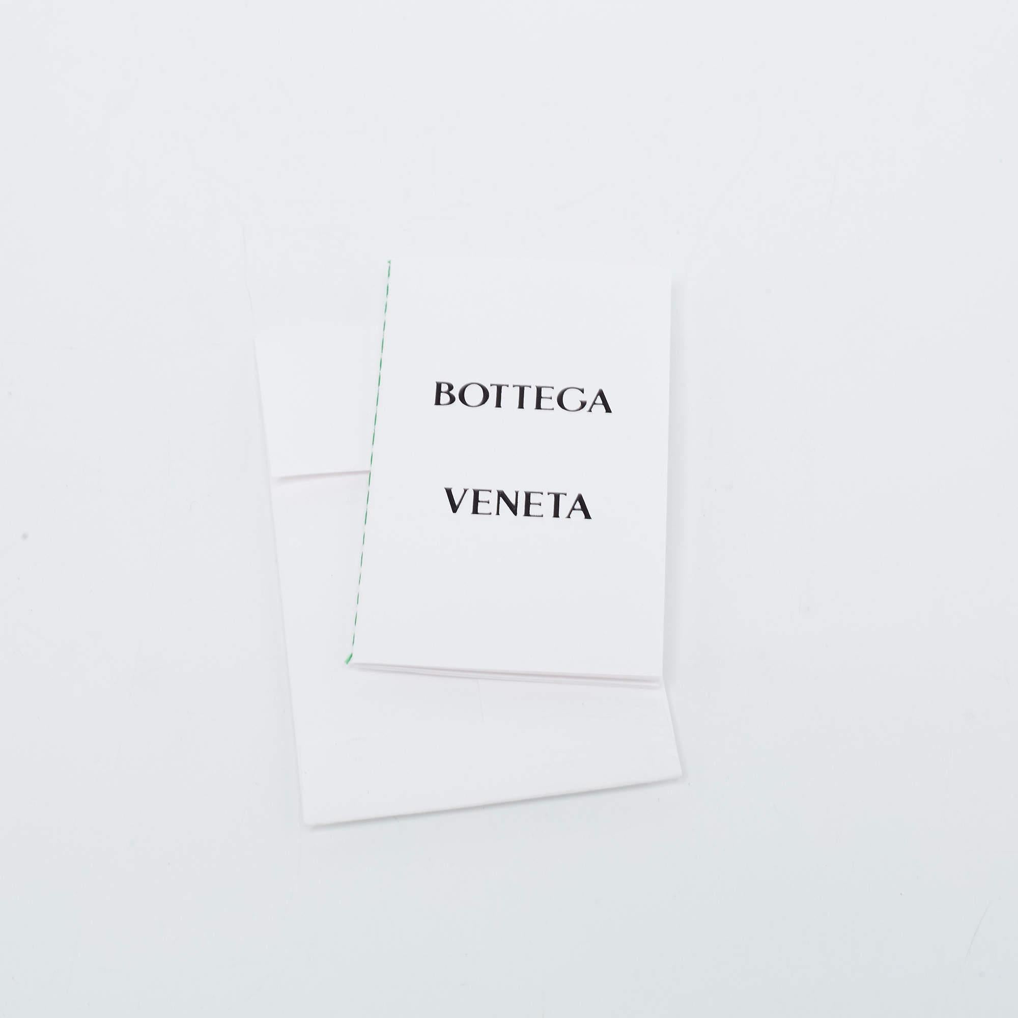 Bottega Veneta Off White Leather The Chain Pouch Bag 4