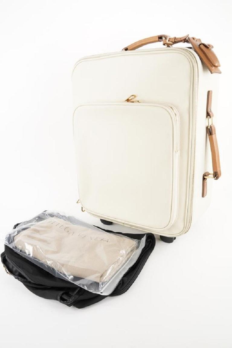 Bottega Veneta Off-White Rolling Luggage Tolley Suitcase 381bot225



