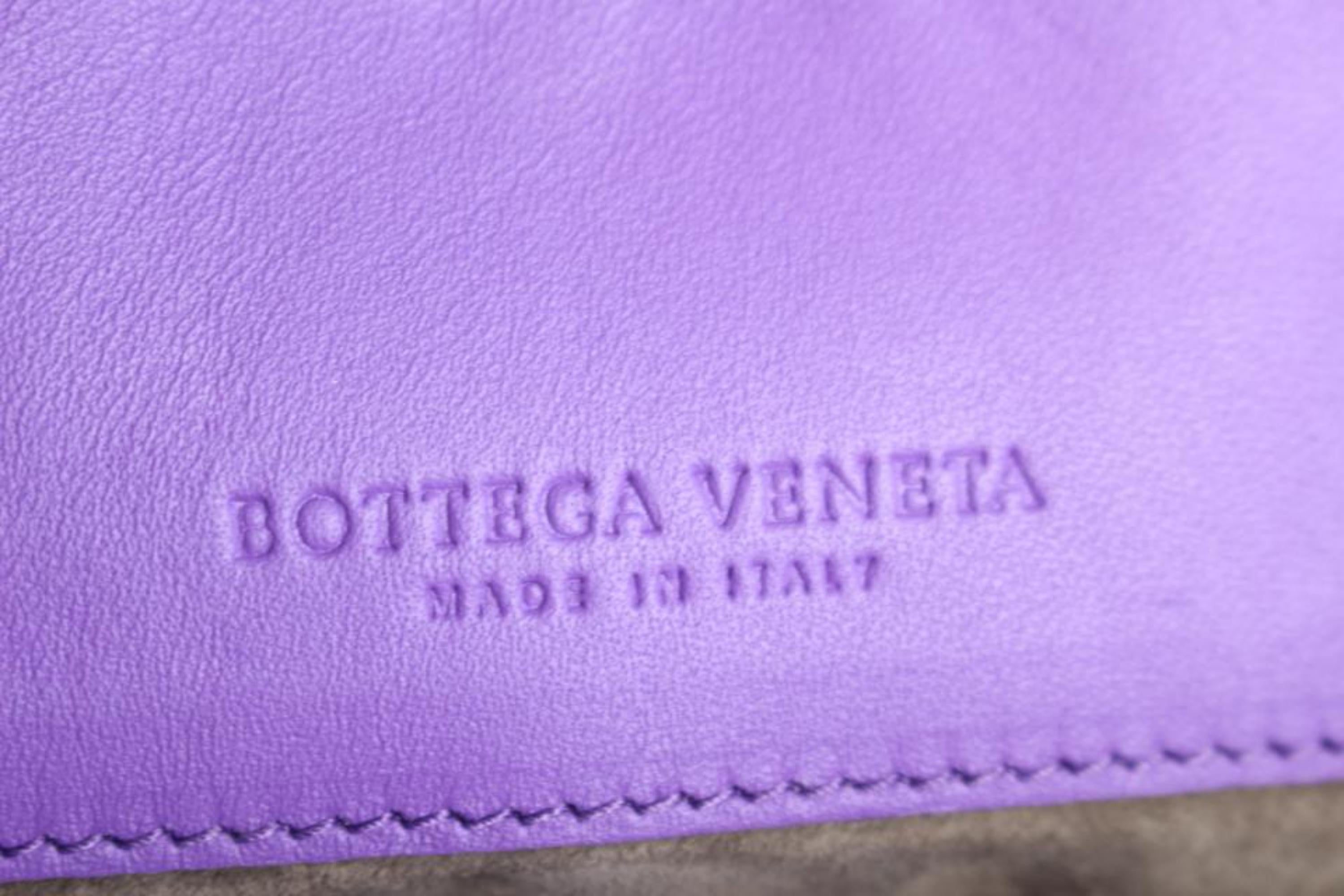 Bottega Veneta Olimpia Medium Napa Chain Flap 10mz0828 Purple Leather Cross Body In Excellent Condition For Sale In Forest Hills, NY