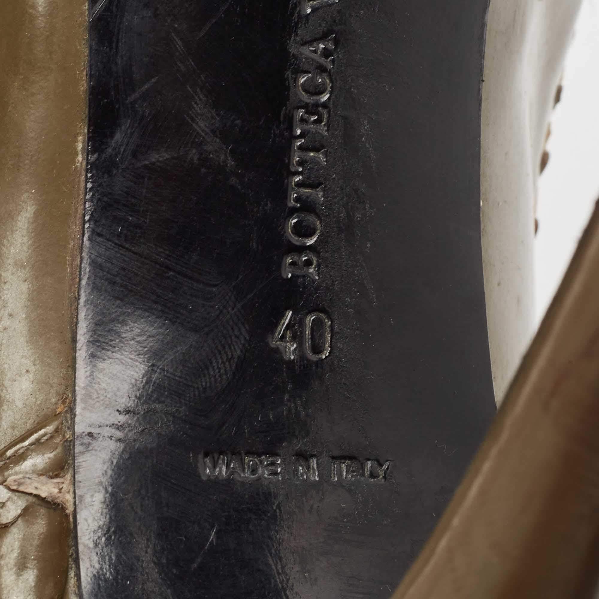 Bottega Veneta Olive Green Patent Leather Mary Jane Pumps Size 40 For Sale 2
