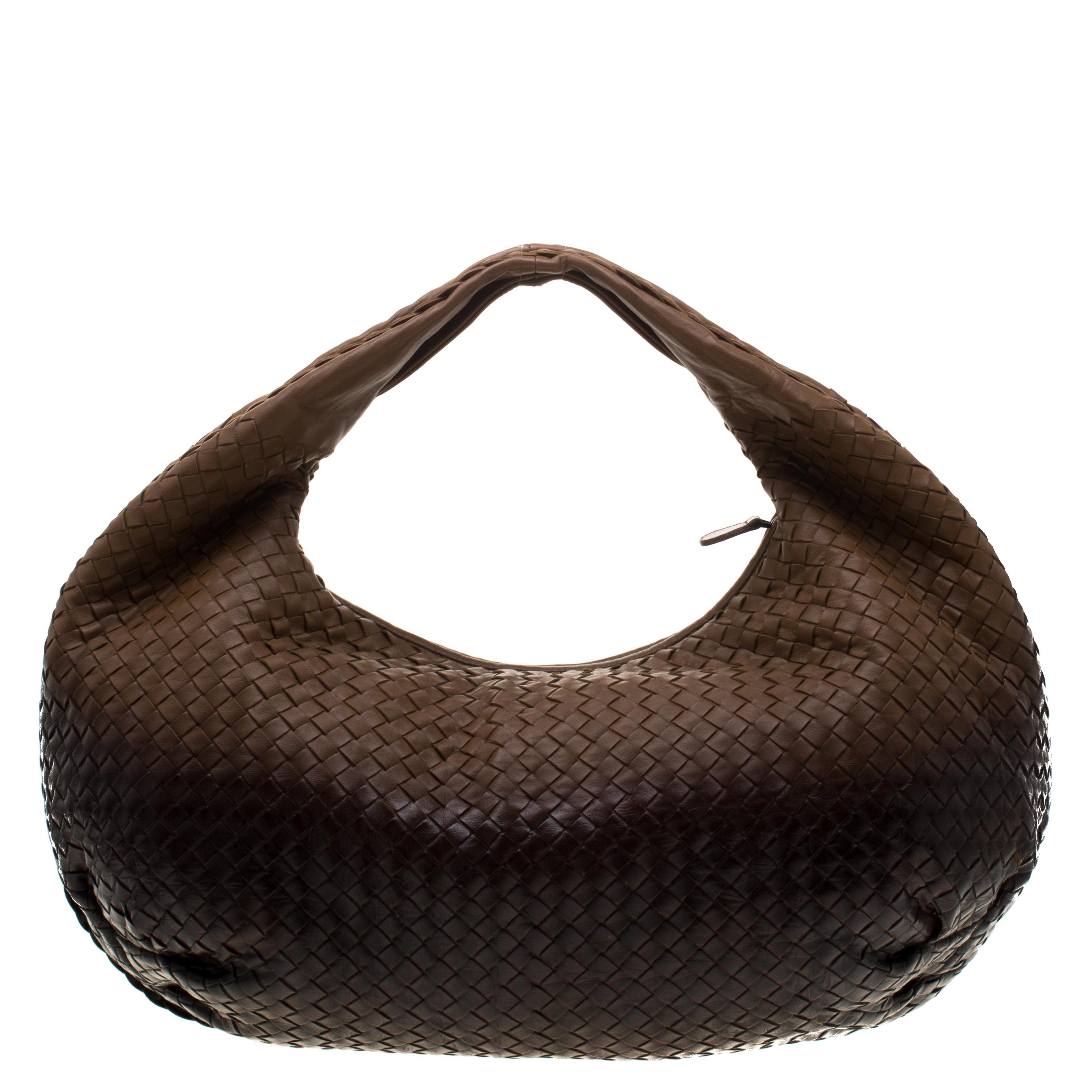 Bottega Veneta Ombre Intrecciato Leather Large Veneta Hobo In Good Condition In Dubai, Al Qouz 2