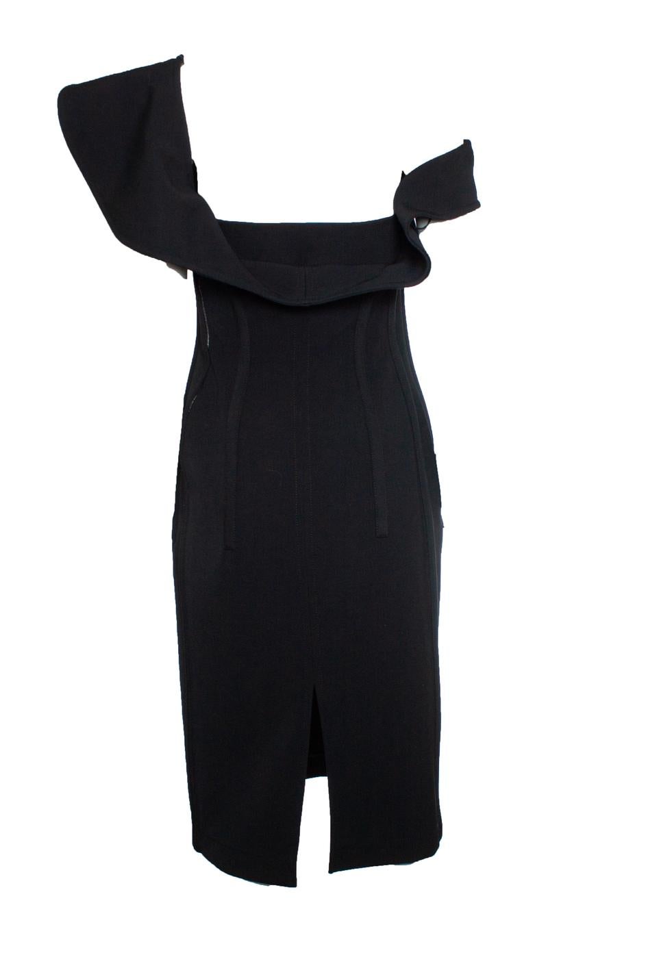 Noir Bottega Veneta, robe bustier en laine à une épaule en vente
