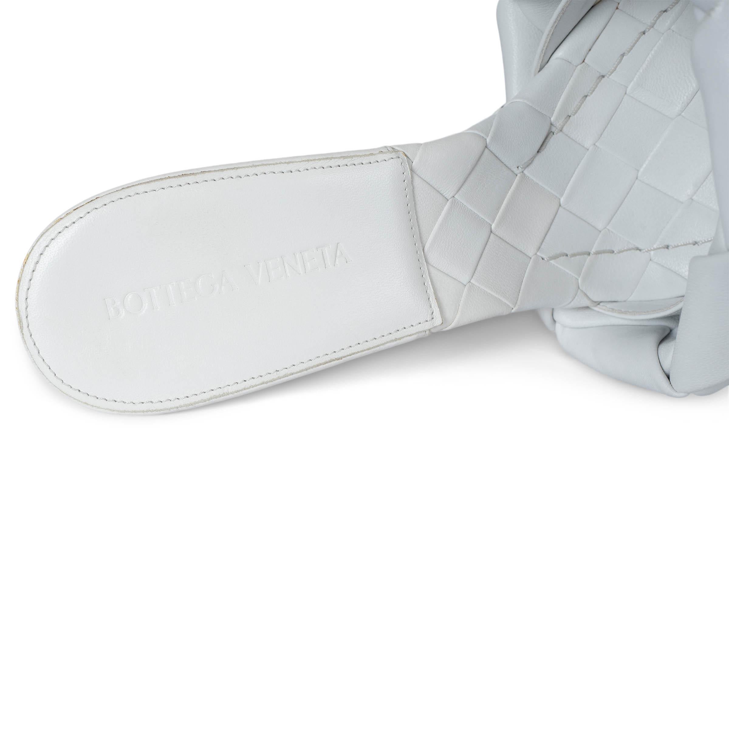 BOTTEGA VENETA Optic White leather MAXI INTRECCIATO LIDO Sandals Shoes 39 For Sale 2