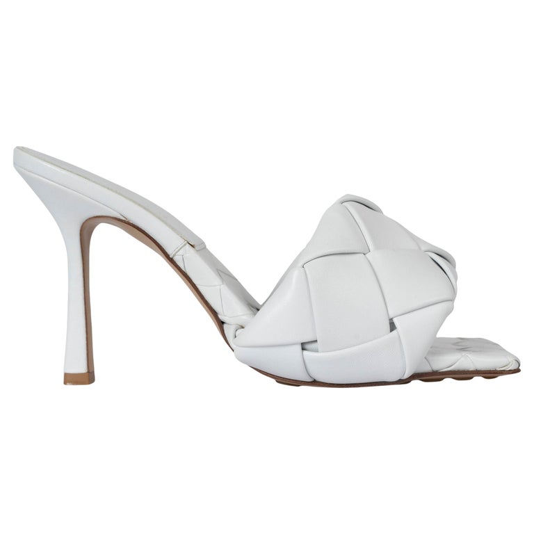 $875 NIB Bottega Veneta Textile Leather Strap Open Toe Sandals White 42(9) Sampieri thong sandals in white - Bottega Veneta | Mytheresa main image 3