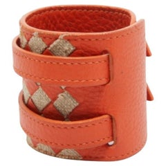 Bottega Veneta Pulsera Envolvente de Doble Hebilla de Yute y Piel Intrecciato Naranja