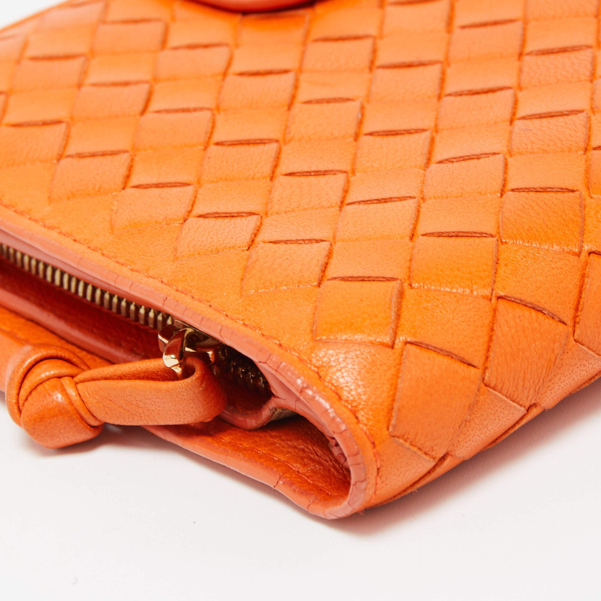 Bottega Veneta Orange Intrecciato Leather Bifold Zip Wallet For Sale 7