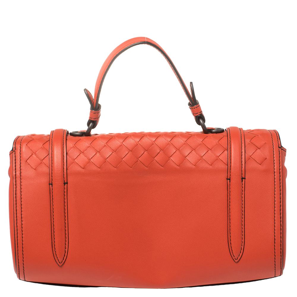 Bottega Veneta Orange Intrecciato Leather Crossbody bag In Excellent Condition In Dubai, Al Qouz 2