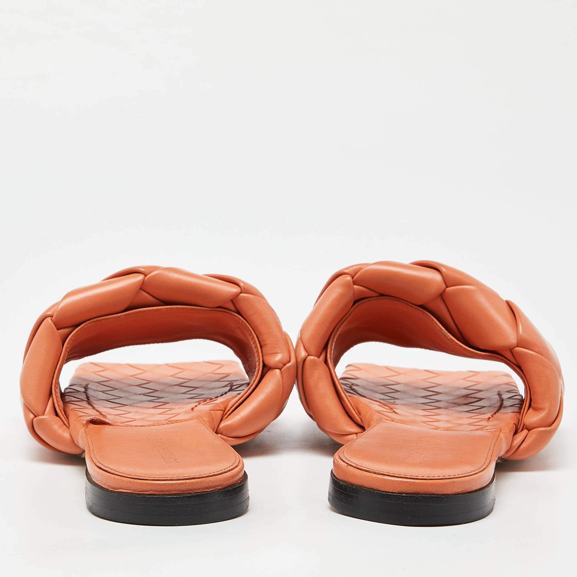Bottega Veneta Orange Intrecciato Leather Lido Flat Slides Size 41 For Sale 2