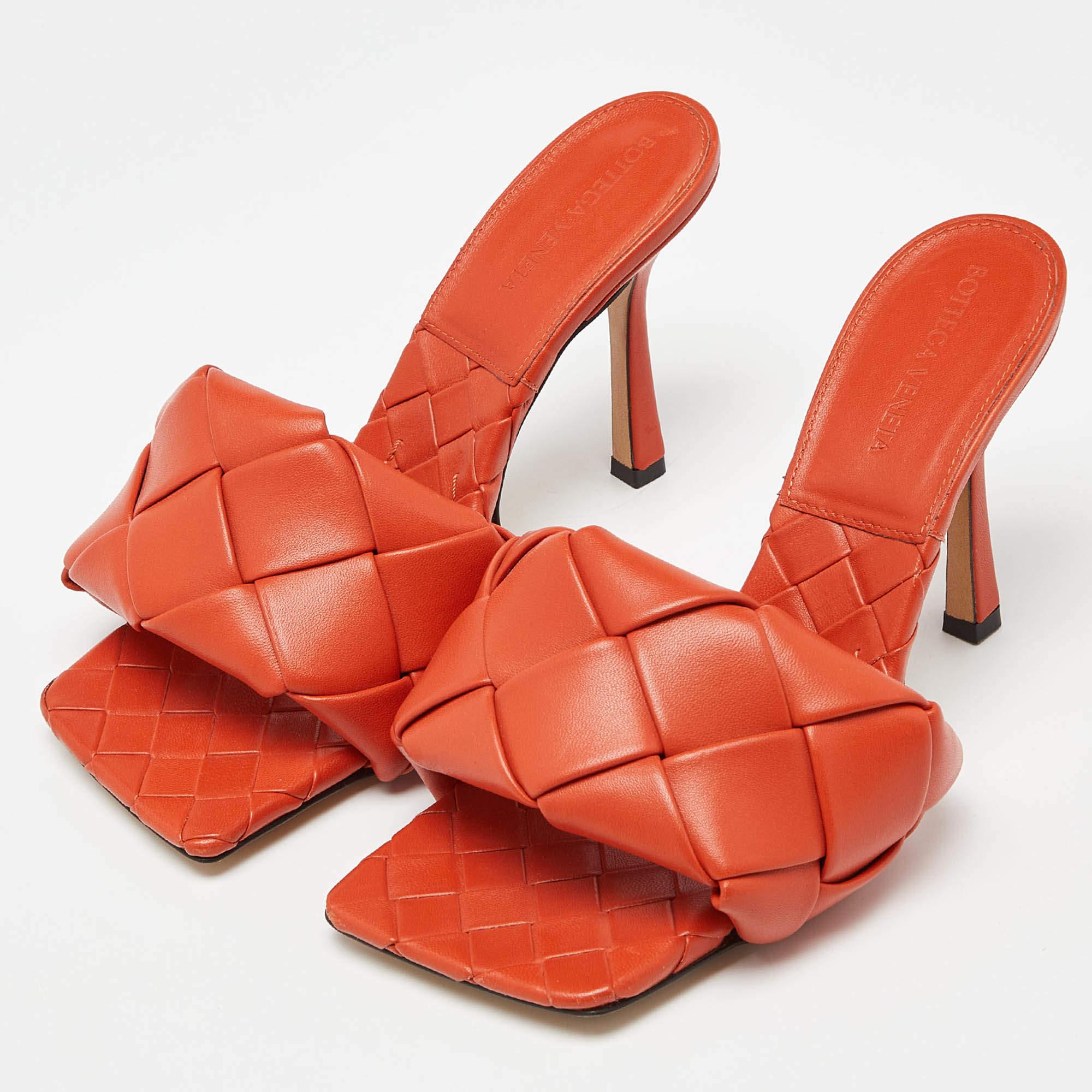 Bottega Veneta Orange Intrecciato Leather Lido Sandals Size 37 For Sale 1