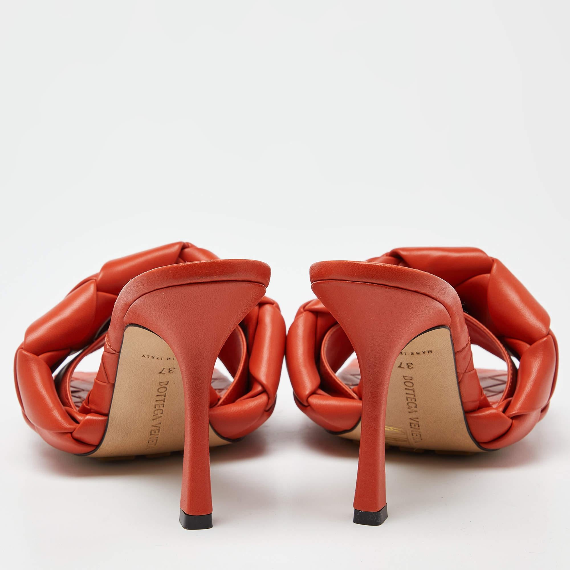 Bottega Veneta Orange Intrecciato Leather Lido Sandals Size 37 For Sale 4