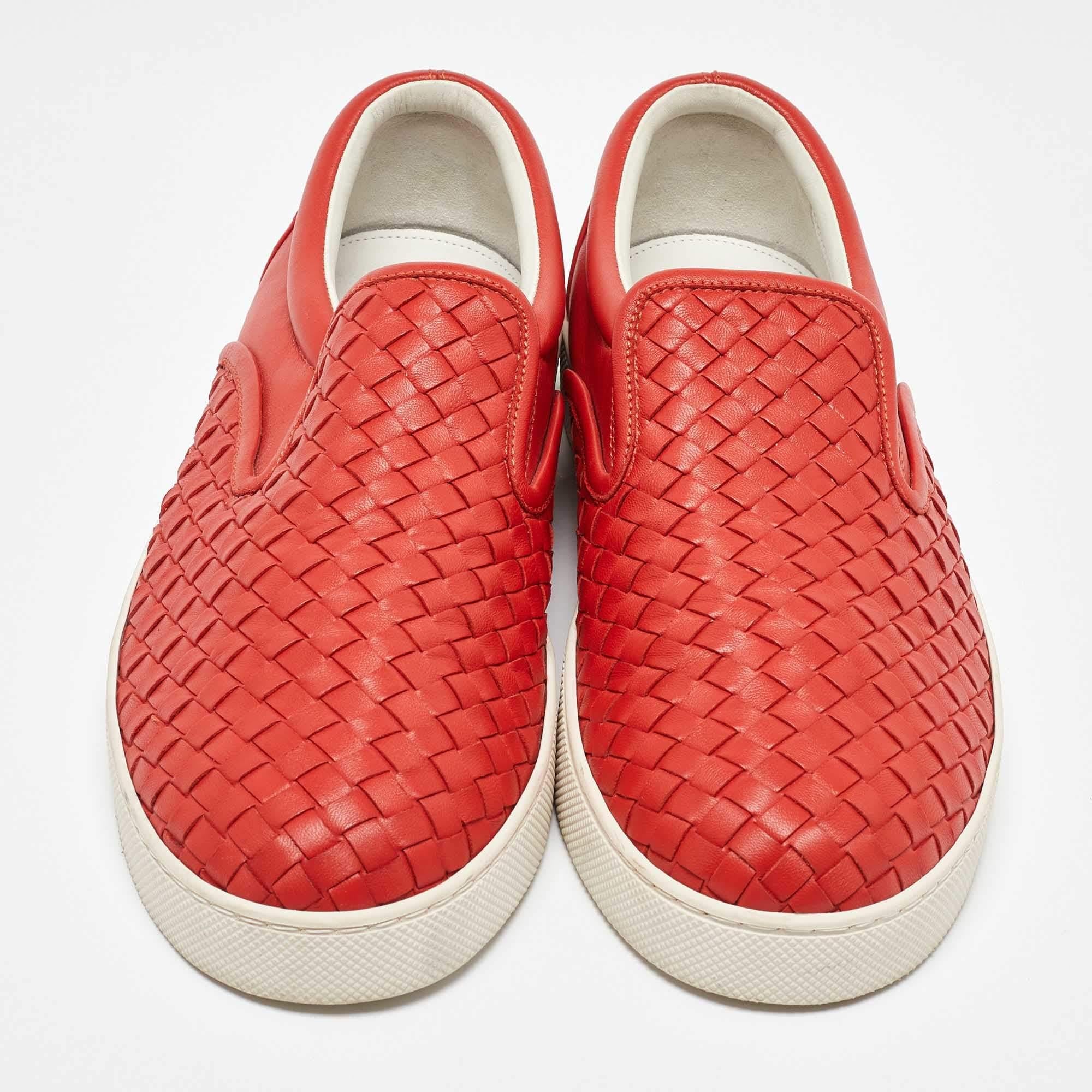 Bottega Veneta Orange Intrecciato Leather Slip On Sneakers Size 43 In Fair Condition In Dubai, Al Qouz 2