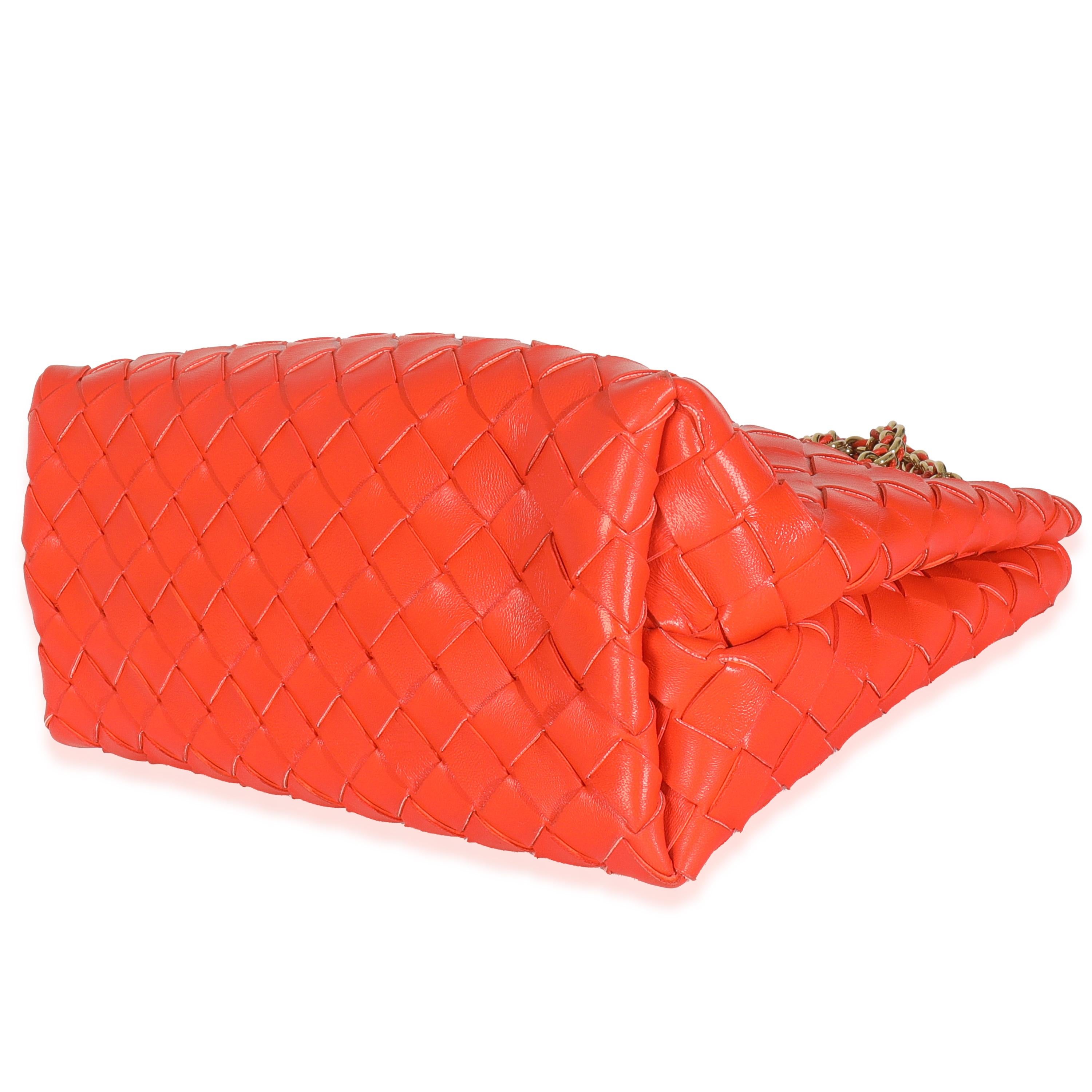 Bottega Veneta Orange Nappa Intrecciato Kleine Andiamo mit Kette im Angebot 2