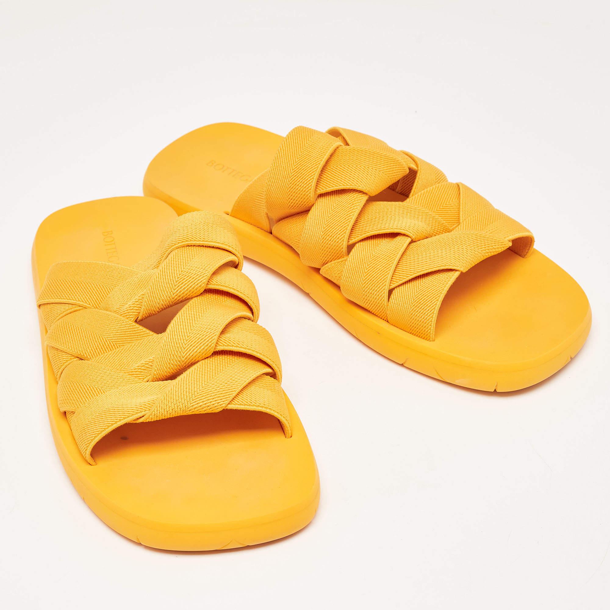Women's Bottega Veneta Orange Stretch Fabric Plat Slides Size 45 For Sale