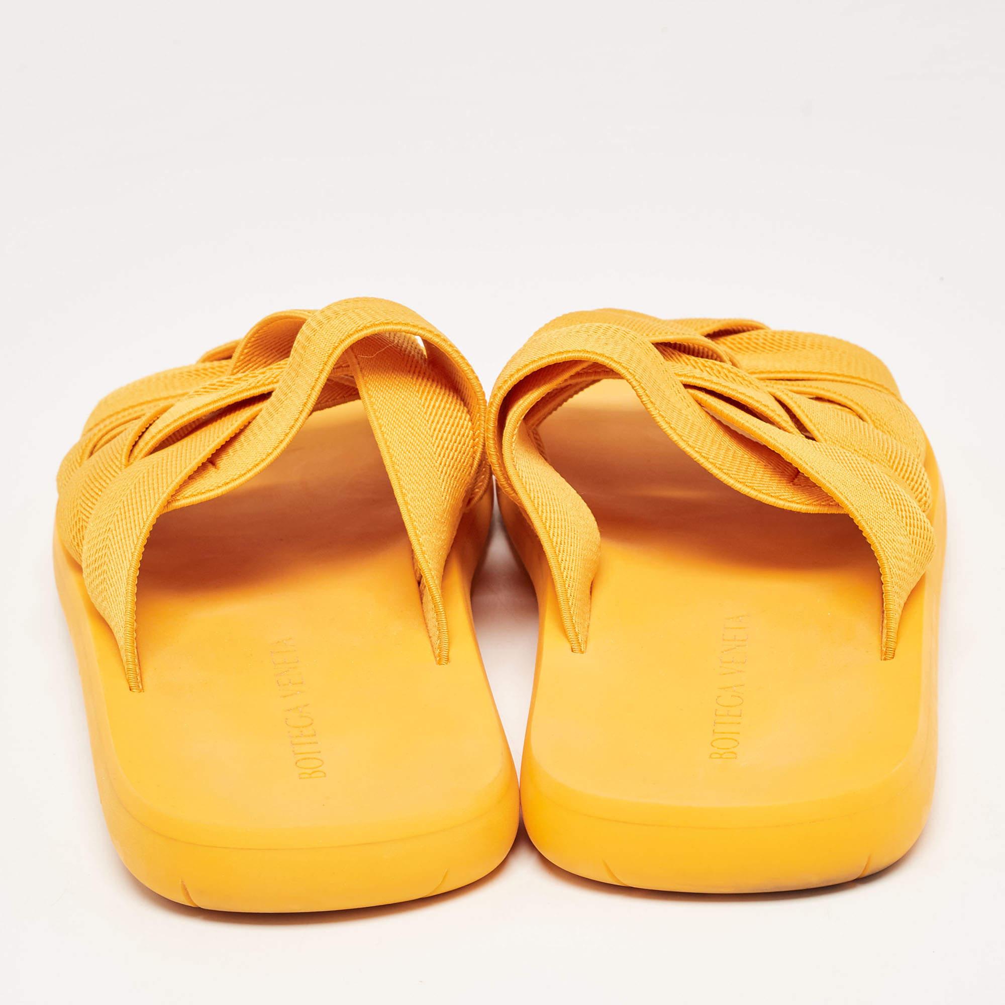Bottega Veneta Orange Stretch Fabric Plat Slides Size 45 For Sale 2