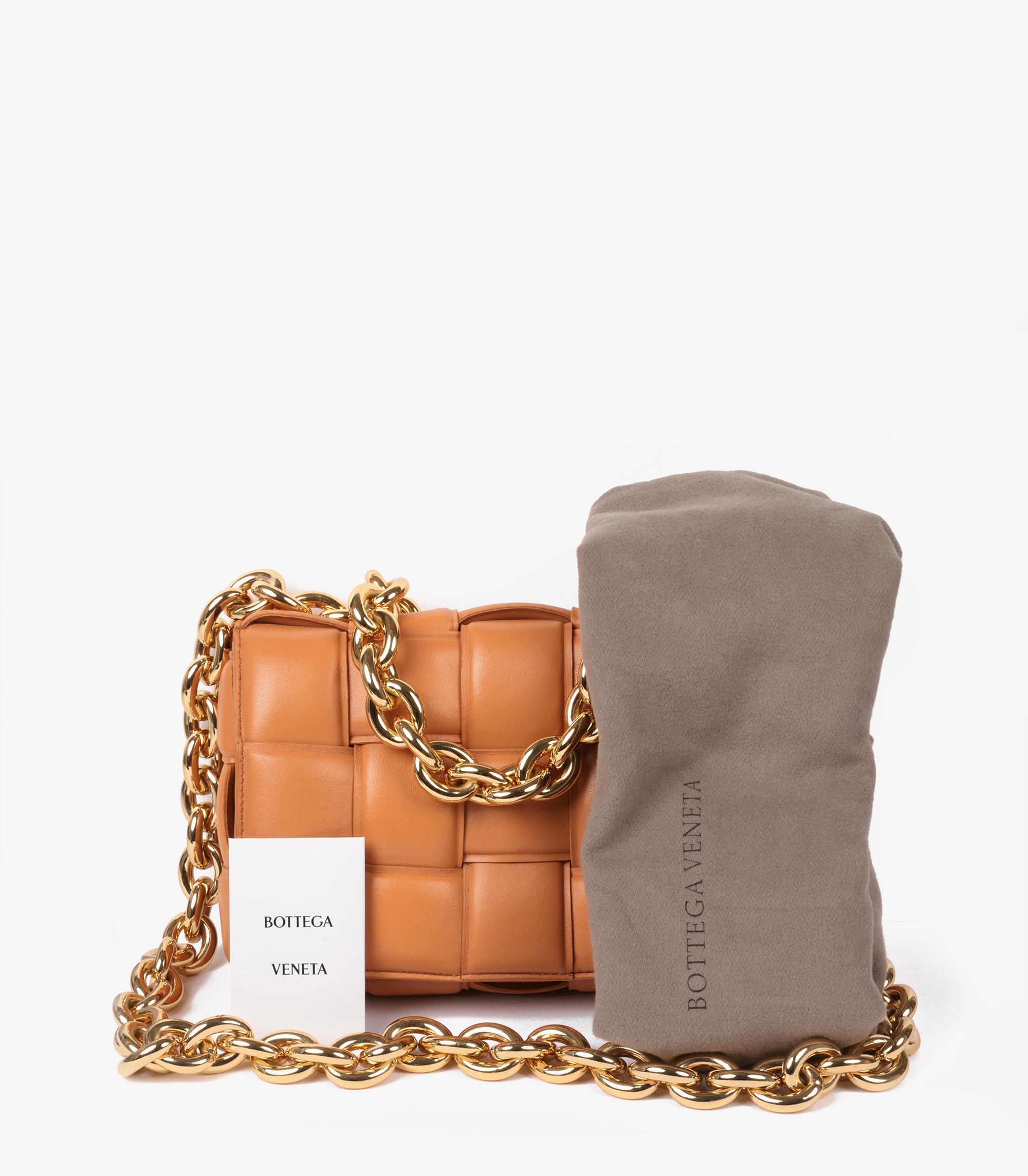 Bottega Veneta Cassetta a catena in pelle di agnello intrecciata arancione pallido in vendita 6