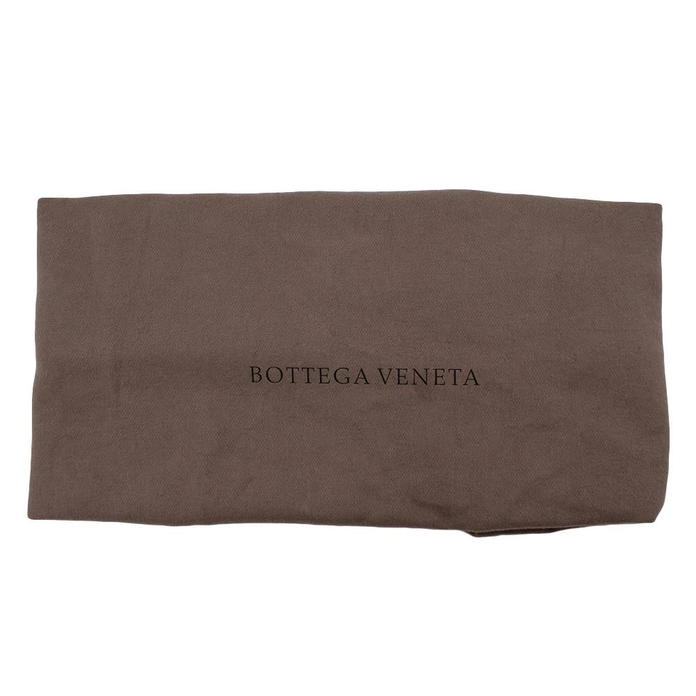 Bottega Veneta Paper Effect Calfskin Lined BV Twist Bag in Kraft 2