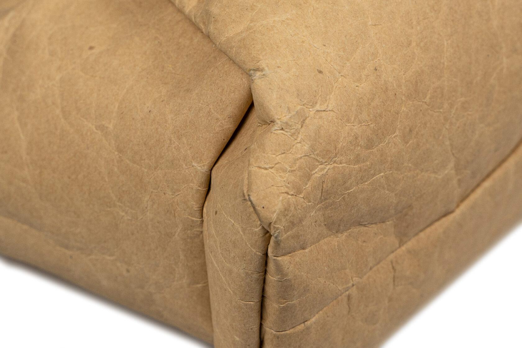 Umhängetasche aus Papier von Bottega Veneta im Angebot 9