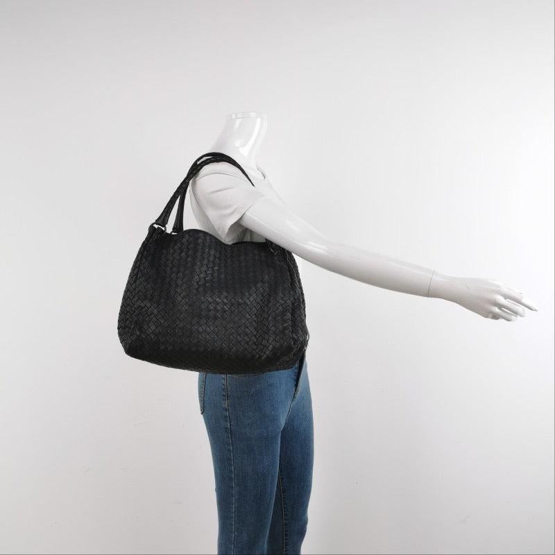 Bottega Veneta Parachute Shoulder Bag Intrecciato Black 30cm
 These are professional photos of the actual bag.
 Condition: VERY GOOD
 Light rubbing around the corners, opening, handles. Cracks on the wax around the edges of the leather. 
 DETAILS:
