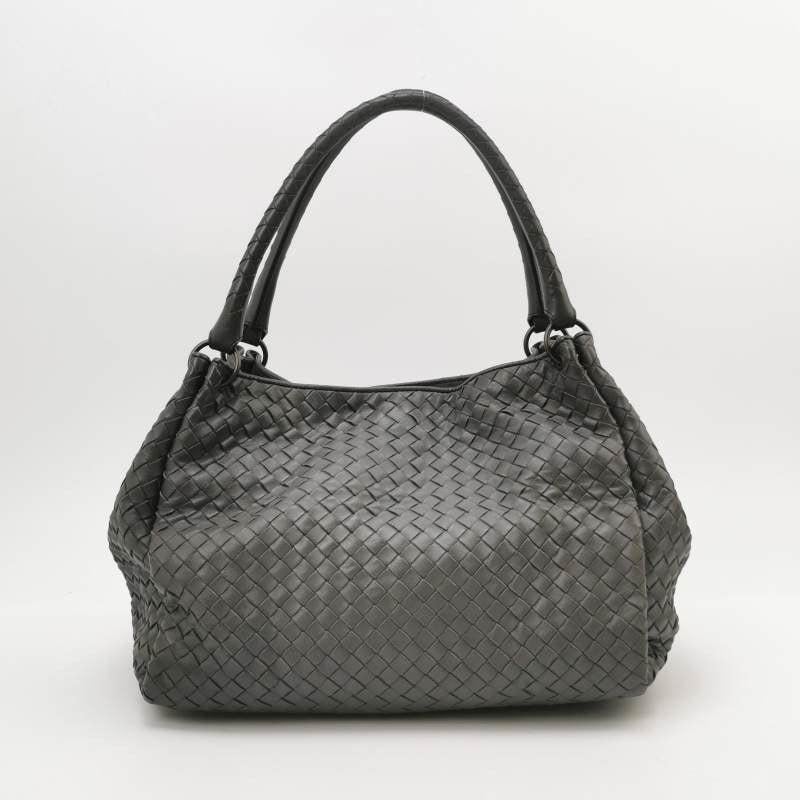 Sac à bandoulière Intrecciato gris foncé 33 cm Bottega Veneta Bon état - En vente à AUBERVILLIERS, FR