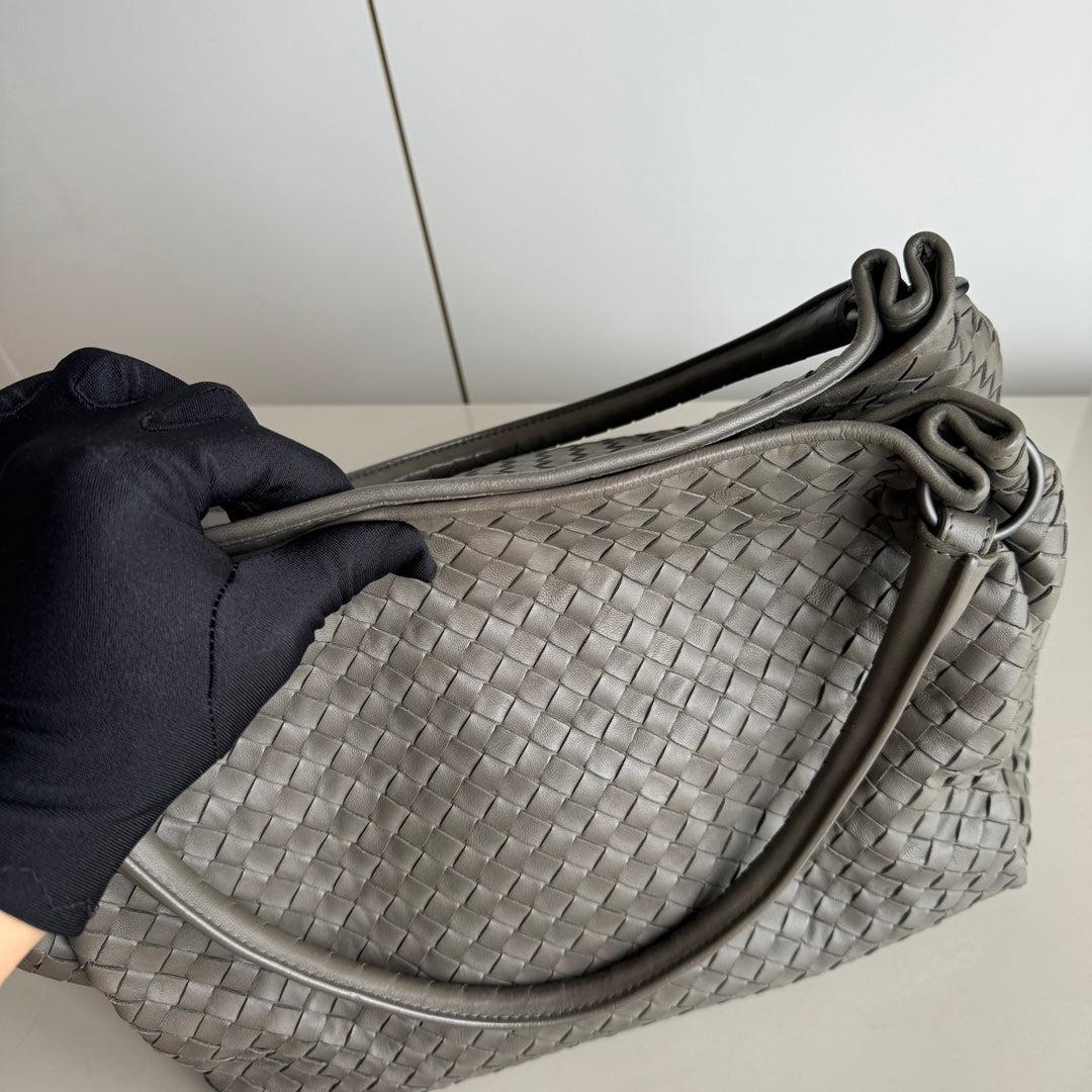 Bottega Veneta Parachute Shoulder Bag Intrecciato Grey 33cm 7