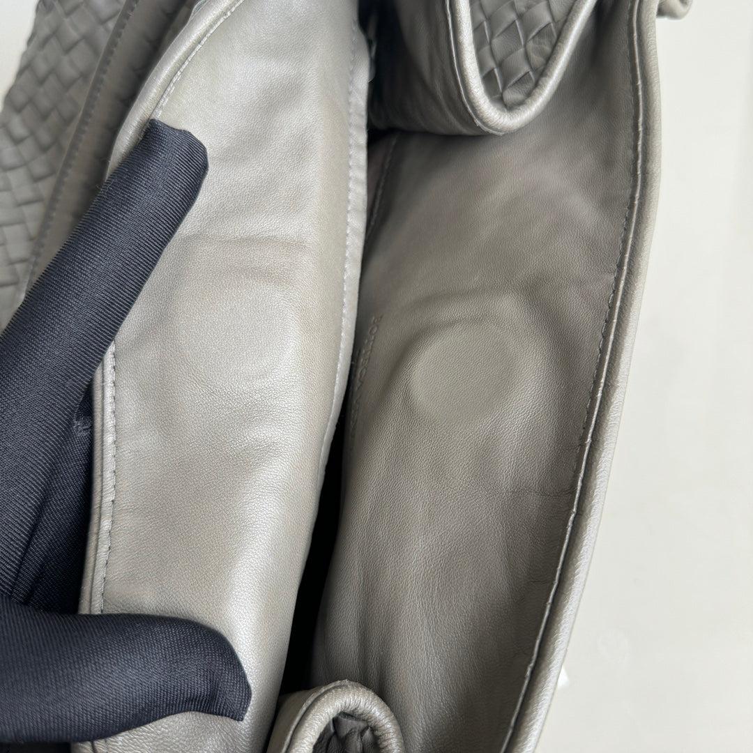 Bottega Veneta Parachute Shoulder Bag Intrecciato Grey 33cm 9