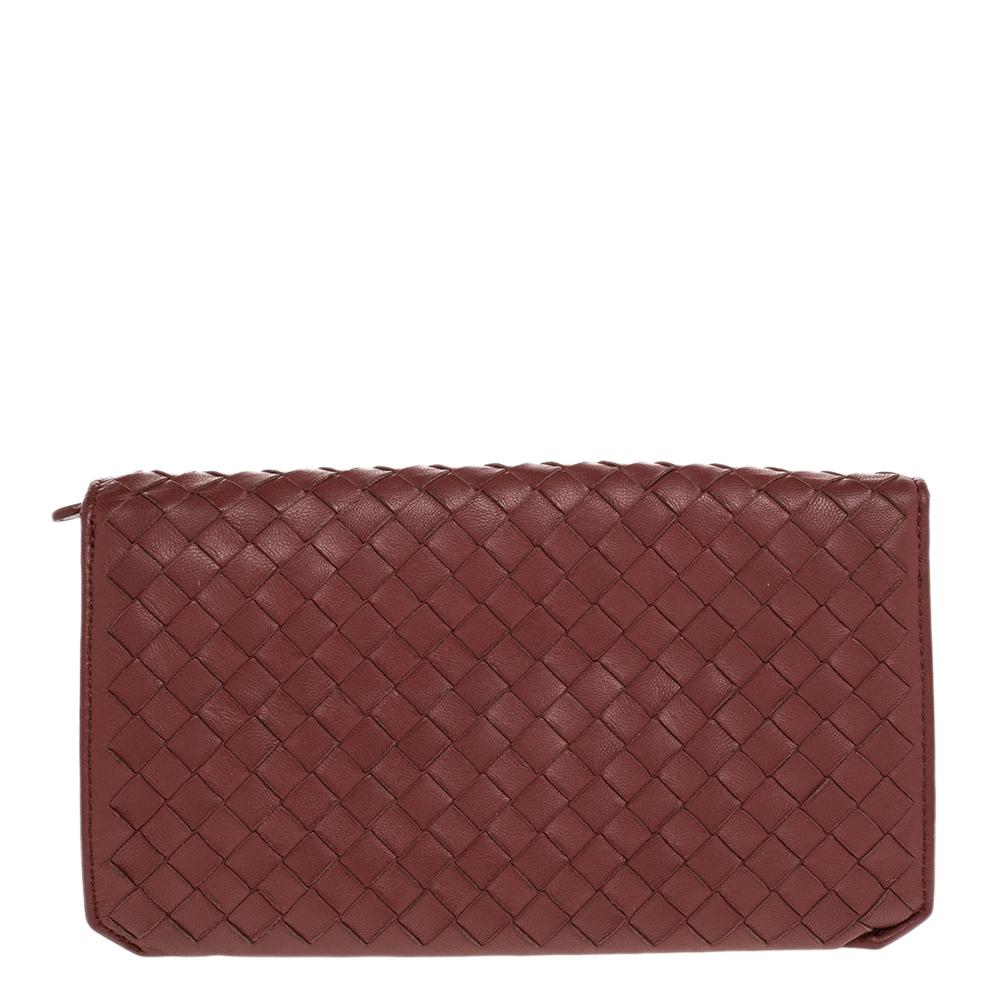 Bottega Veneta is known for its functional design that makes organizing easier and this multi-wallet does just that. Crafted from leather using the Intrecciato, this creation features multiple compartments for your monetary essentials.

Includes: