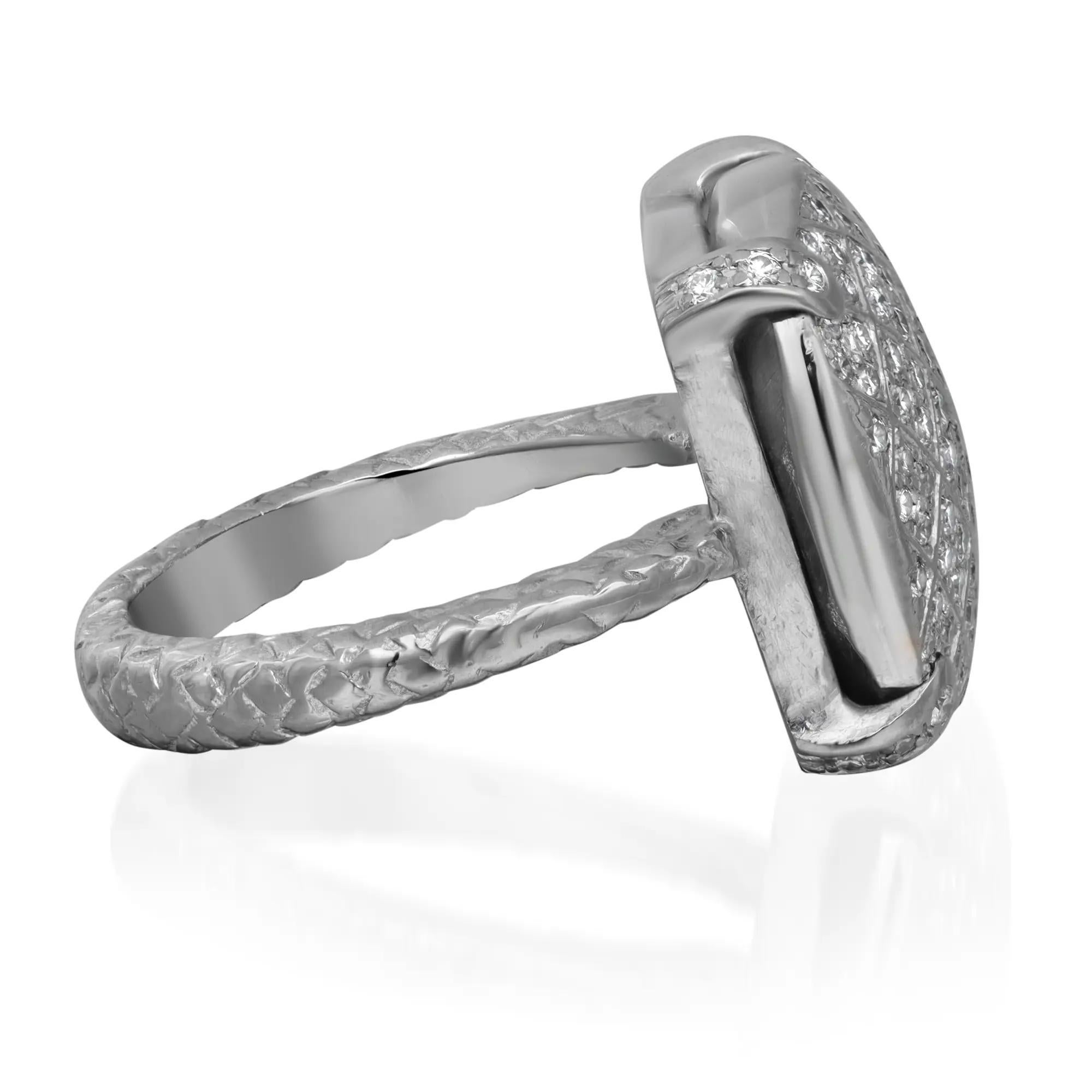 Bottega Veneta Pave Runder Diamant-Cocktailring 18K Weißgold Größe 5,75 (Rundschliff) im Angebot