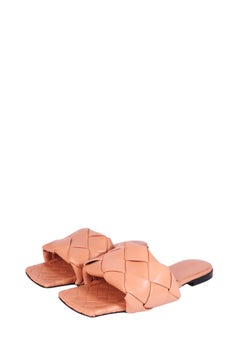 Bottega Veneta Peach Intrecciato Padded Slide Sandals - EU 38