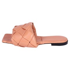 Bottega Veneta Peach Intrecciato Padded Slide Sandals - EU 38