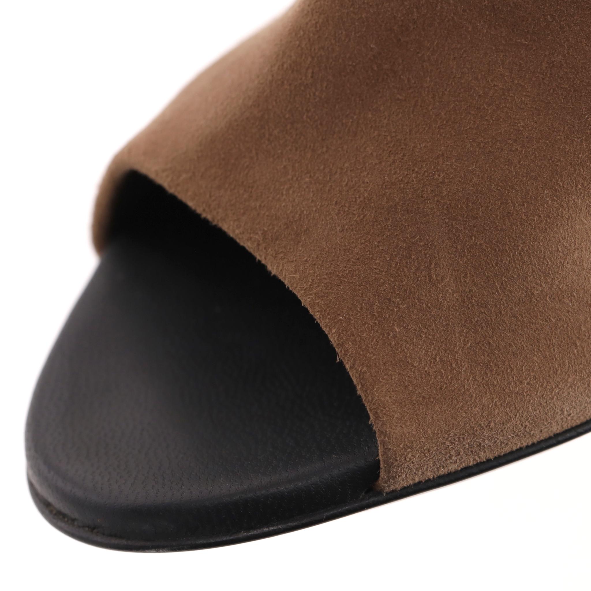 Bottega Veneta Peep Toe-Stiefel aus Wildleder im Angebot 5