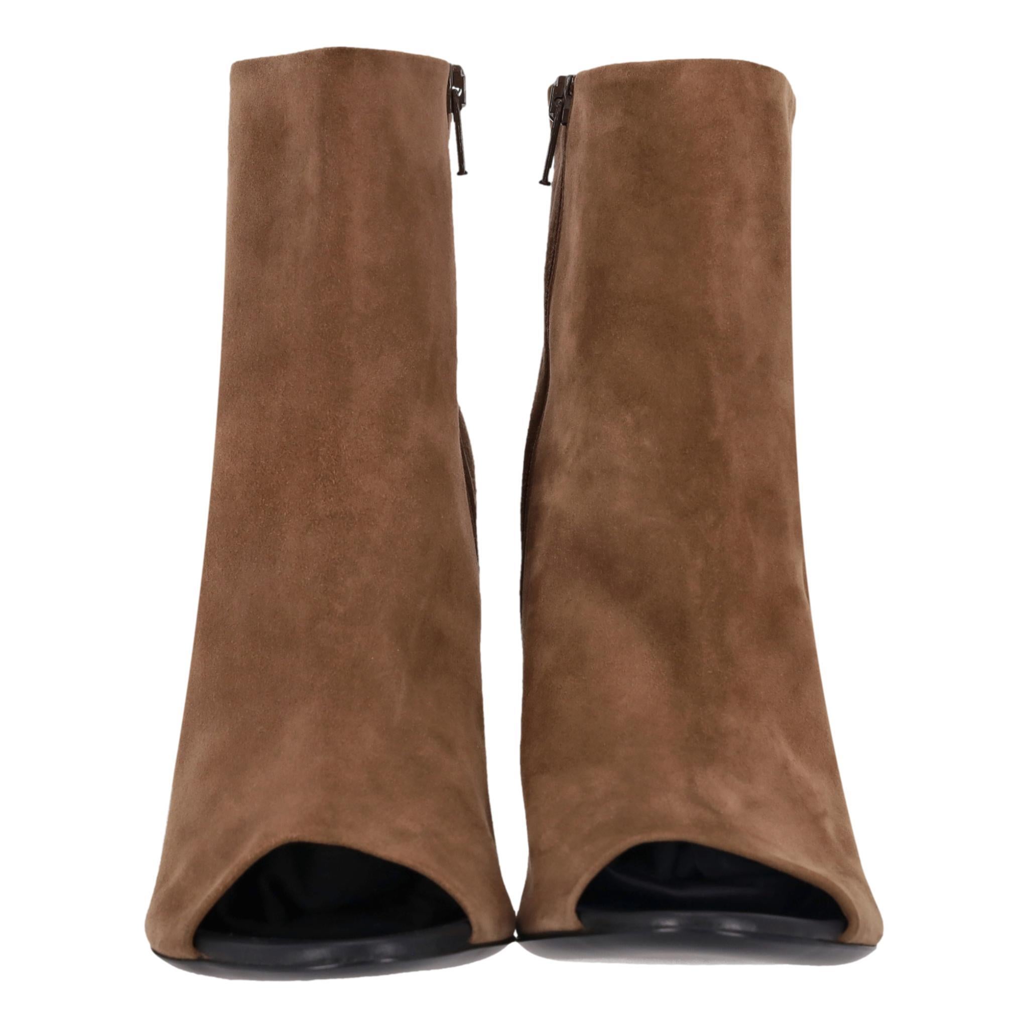 Bottega Veneta Peep Toe-Stiefel aus Wildleder (Braun) im Angebot