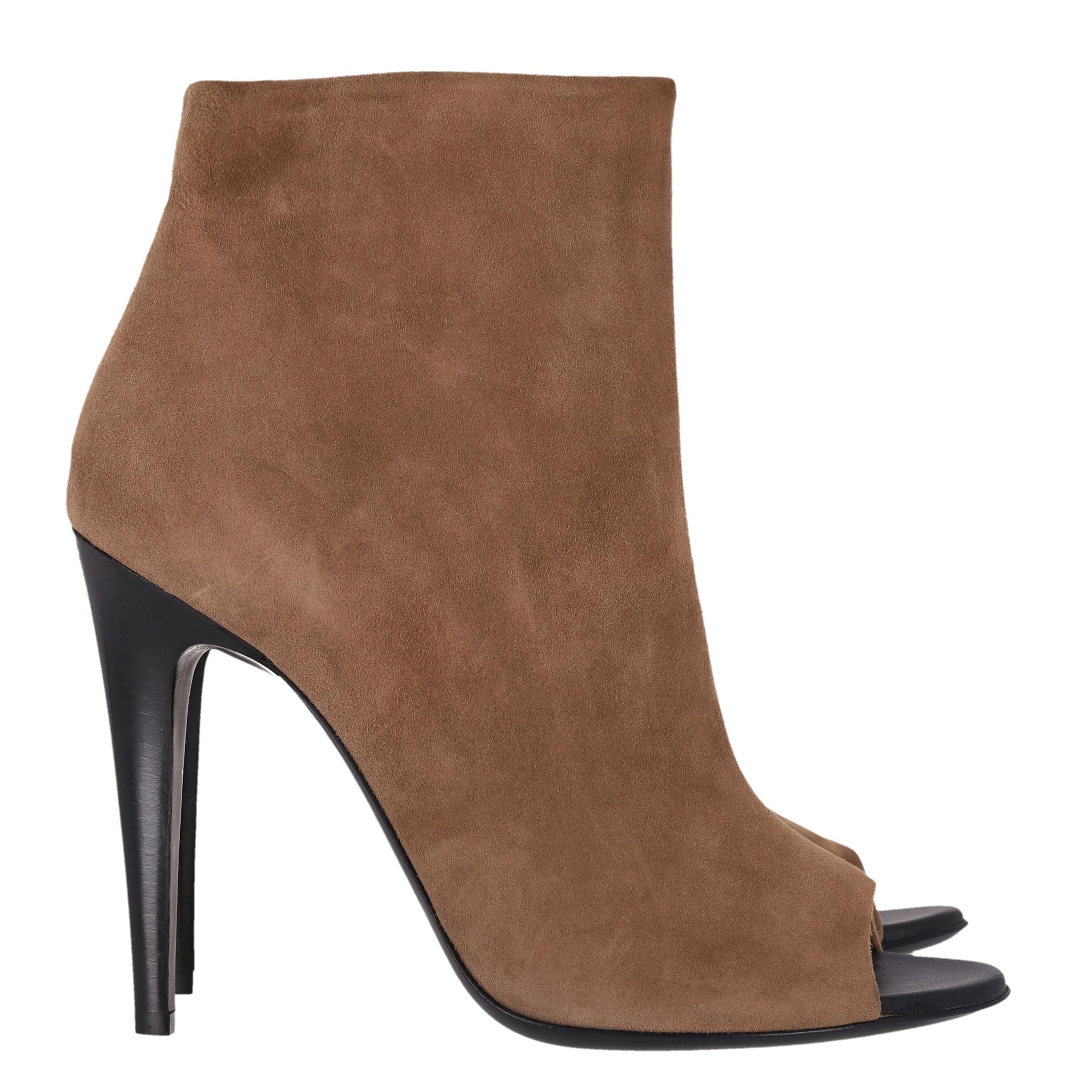 Bottega Veneta Peep Toe-Stiefel aus Wildleder im Zustand „Gut“ im Angebot in London, GB