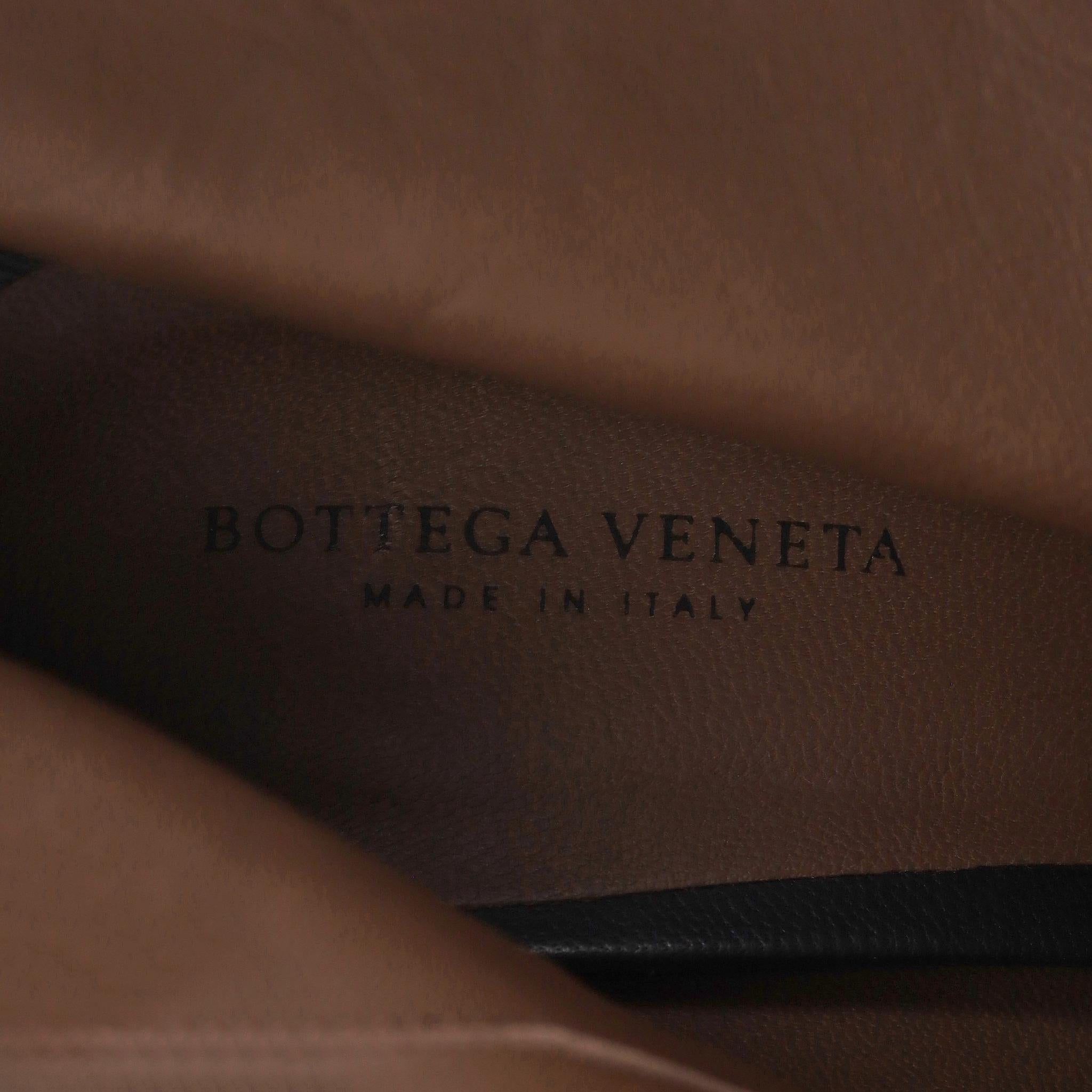 Bottega Veneta Peep Toe-Stiefel aus Wildleder im Angebot 3