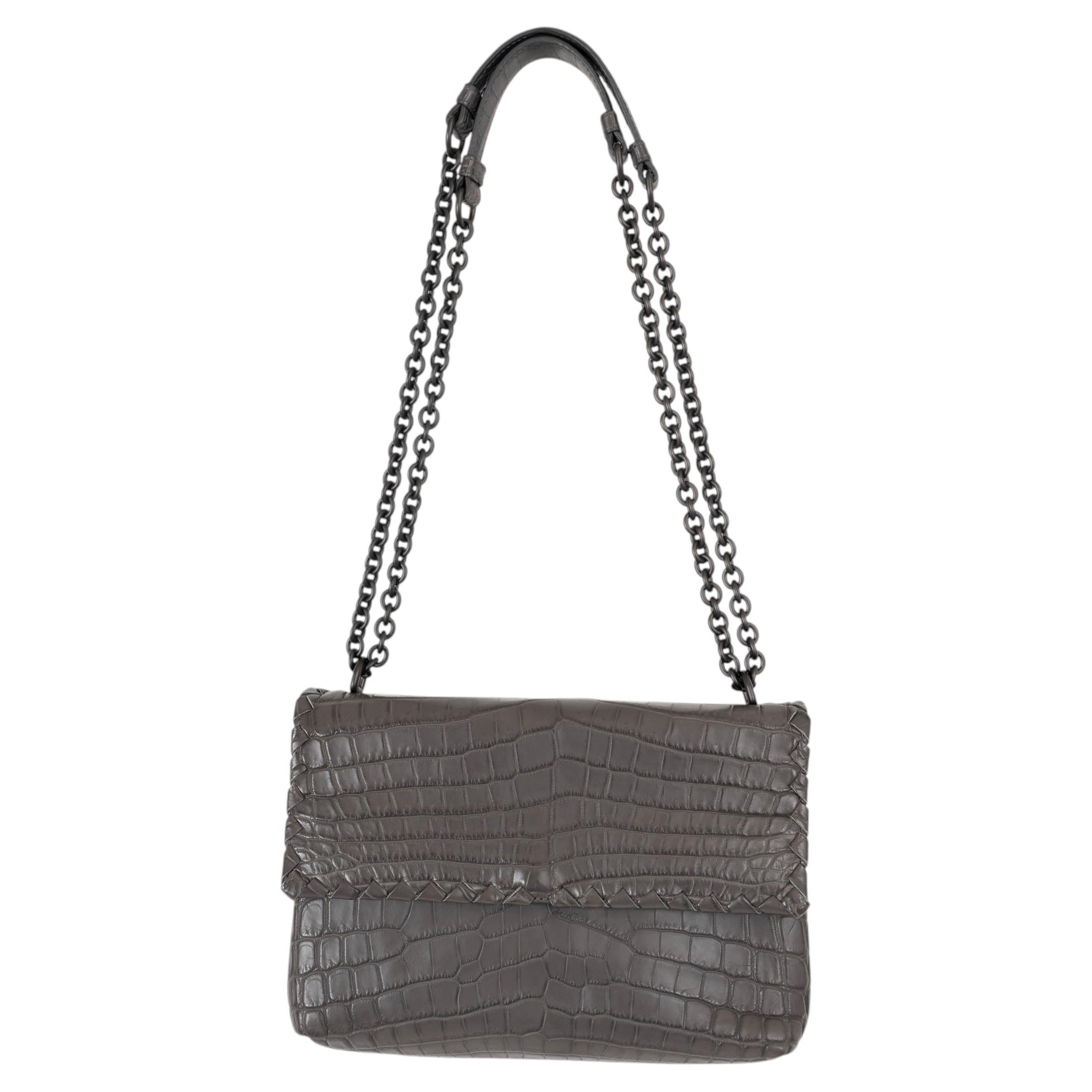BOTTEGA VENETA zinngrau OLIMPIA SMALL CROCODILE Umhängetasche