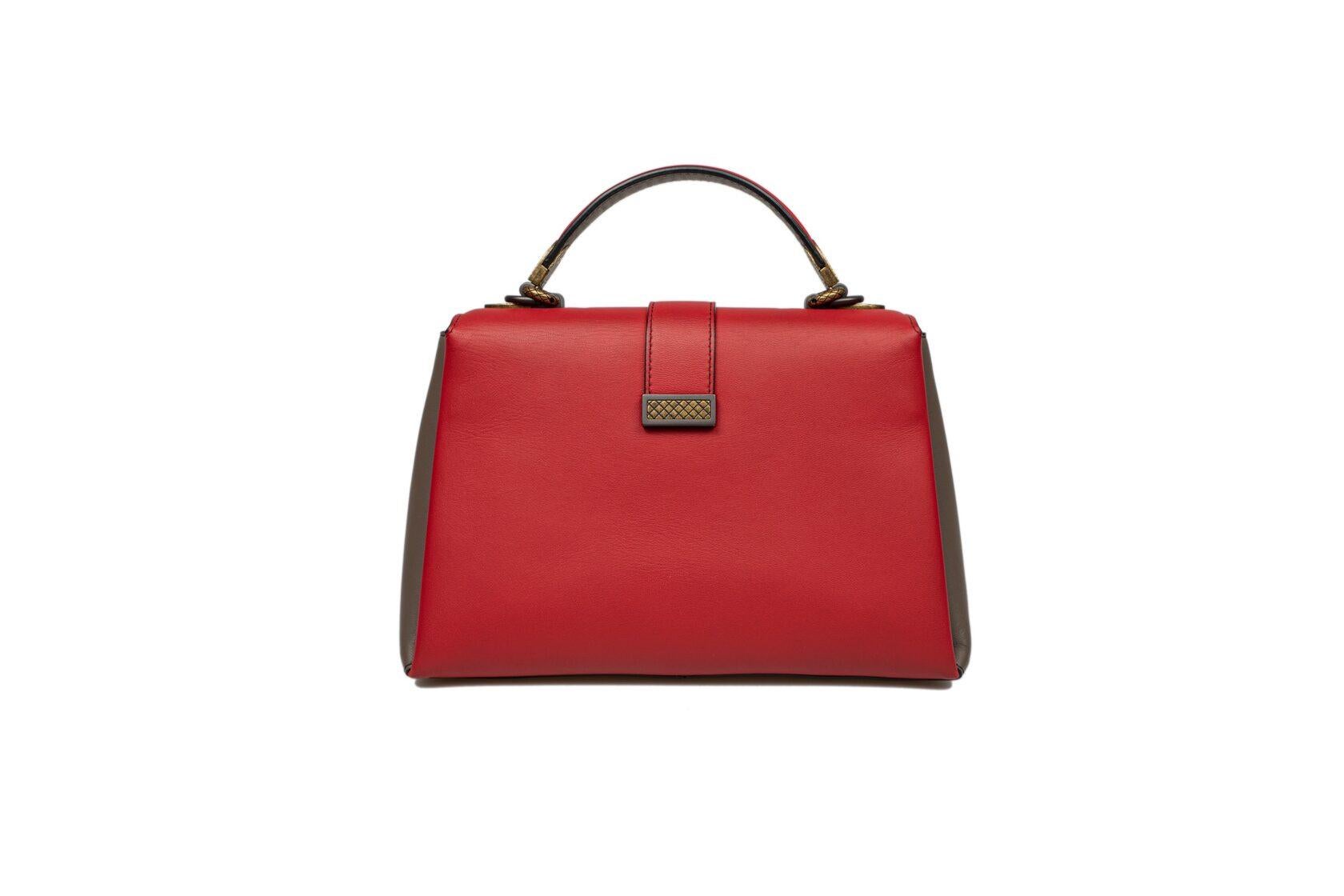Bottega Veneta Piazza Small Bag In Good Condition For Sale In Dover, DE
