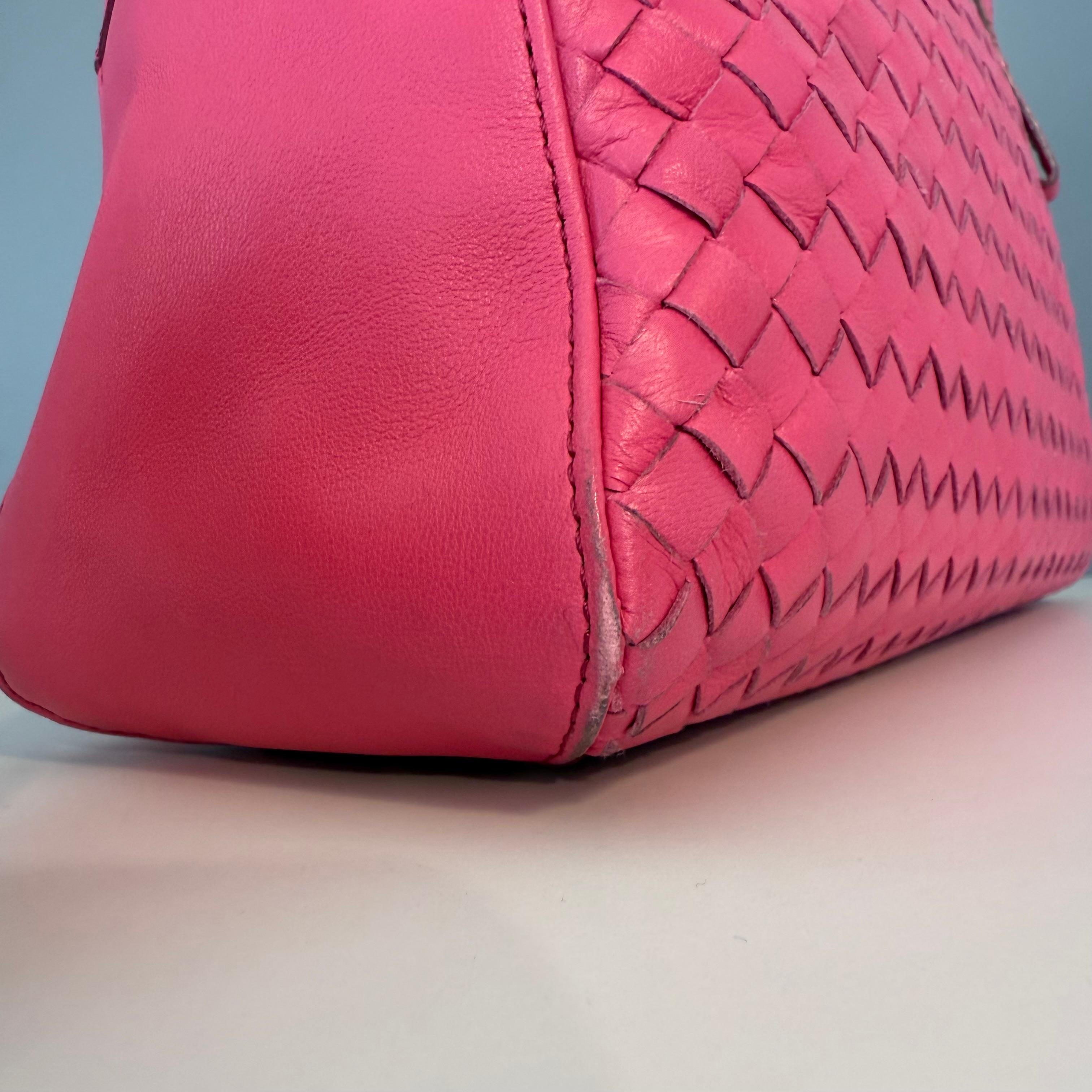 Bottega Veneta Pink Intrecciato Bag For Sale 2